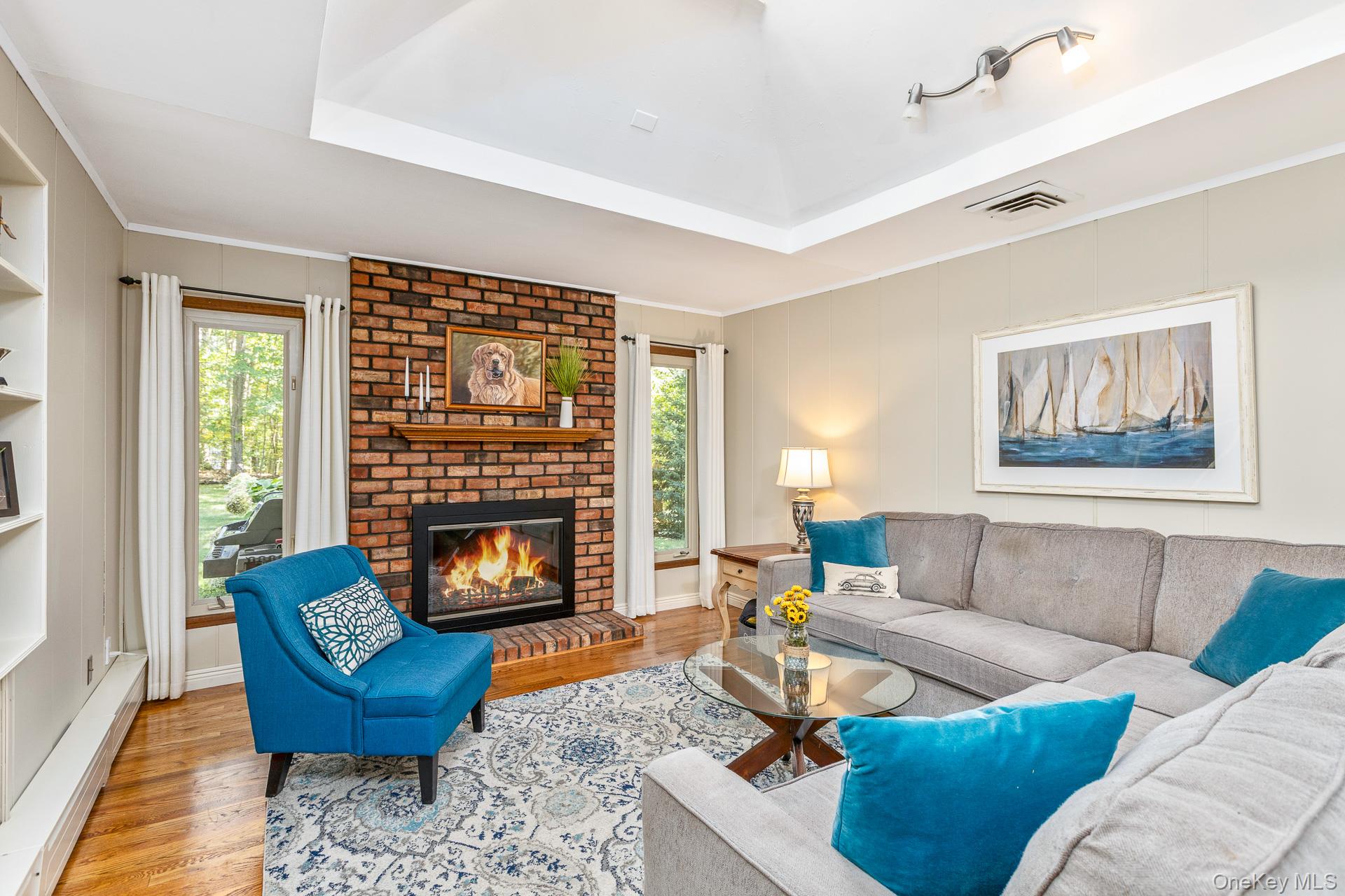 4 Burham Court, Smithtown, NY 11787