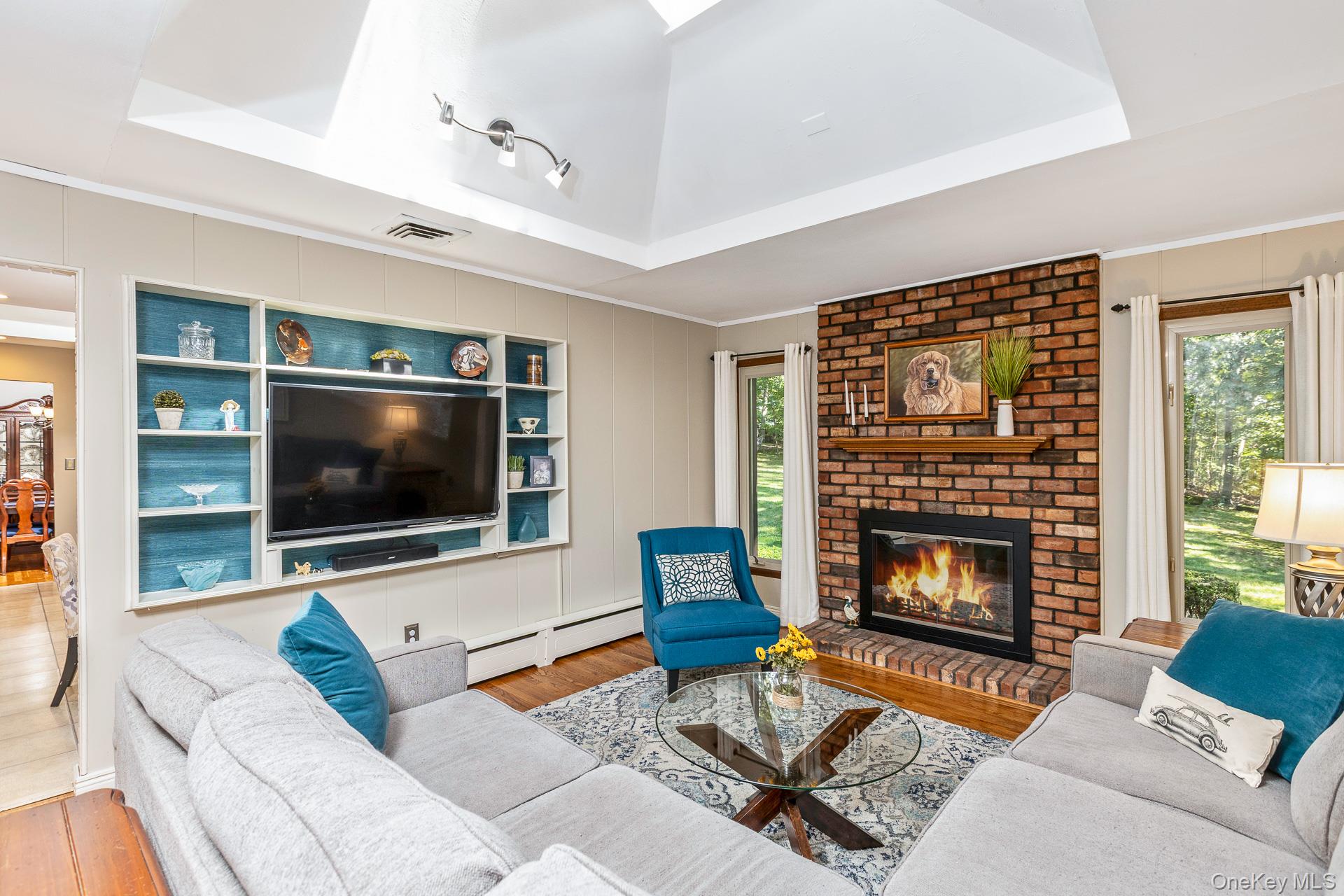 4 Burham Court, Smithtown, NY 11787