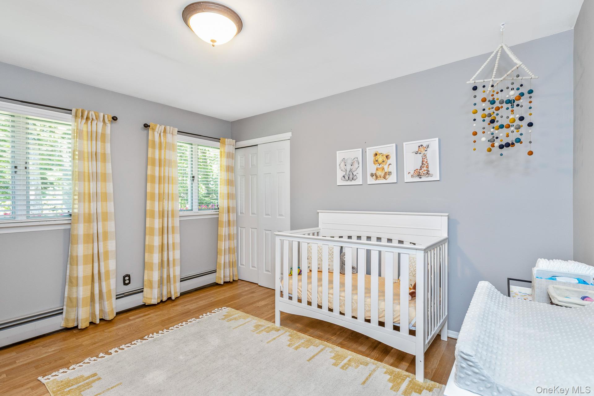 4 Burham Court, Smithtown, NY 11787