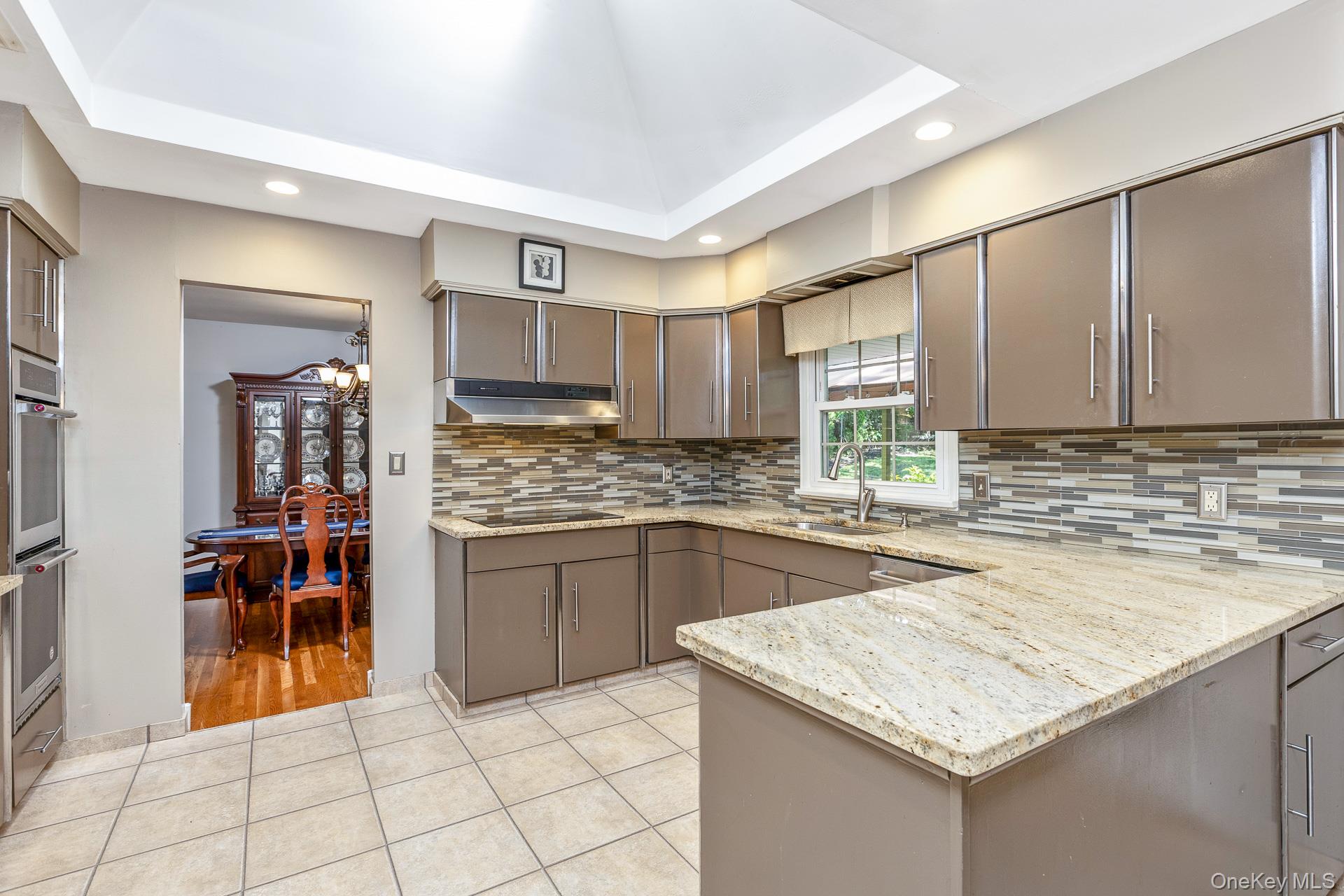 4 Burham Court, Smithtown, NY 11787