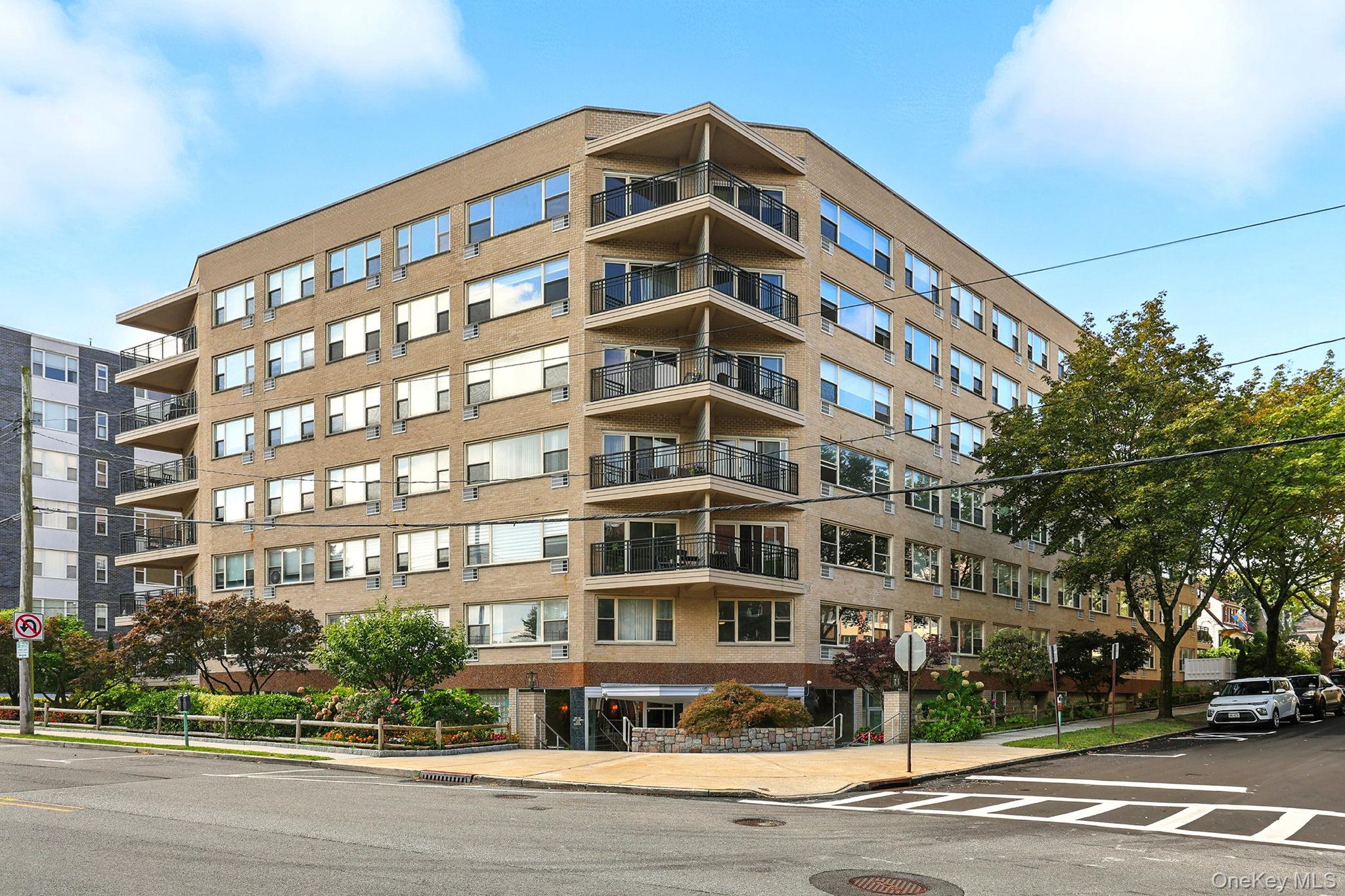 12 Old Mamaroneck Road # 7C, White Plains, NY 10605
