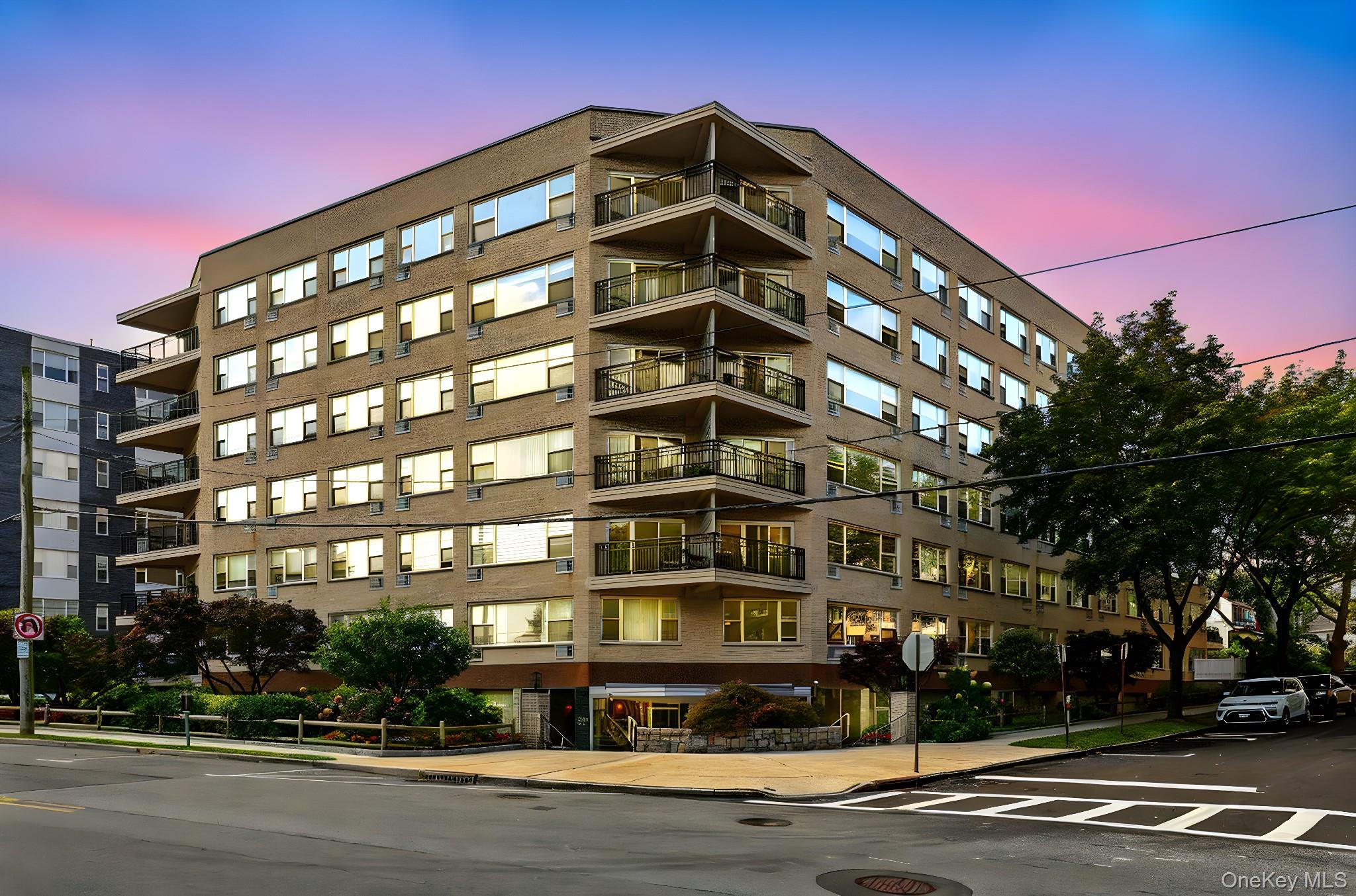 12 Old Mamaroneck Road # 7C, White Plains, NY 10605