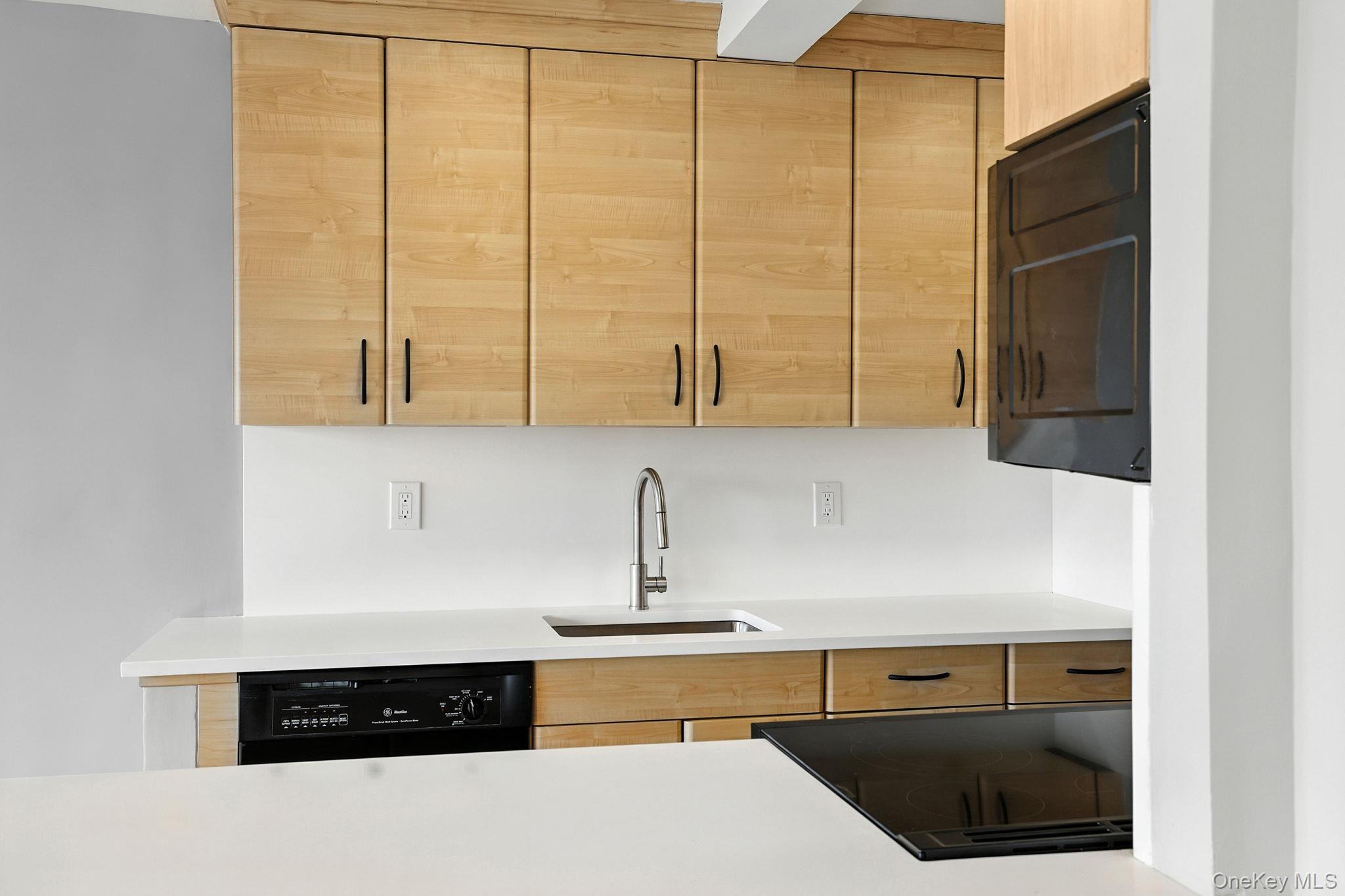 12 Old Mamaroneck Road # 7C, White Plains, NY 10605