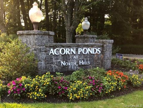 28 Spring Hollow, Roslyn, NY 11576