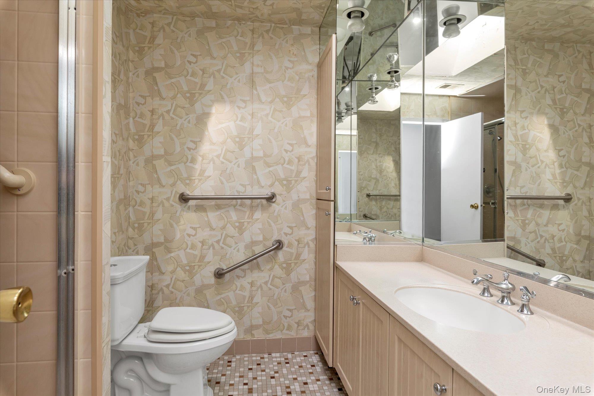 28 Spring Hollow, Roslyn, NY 11576