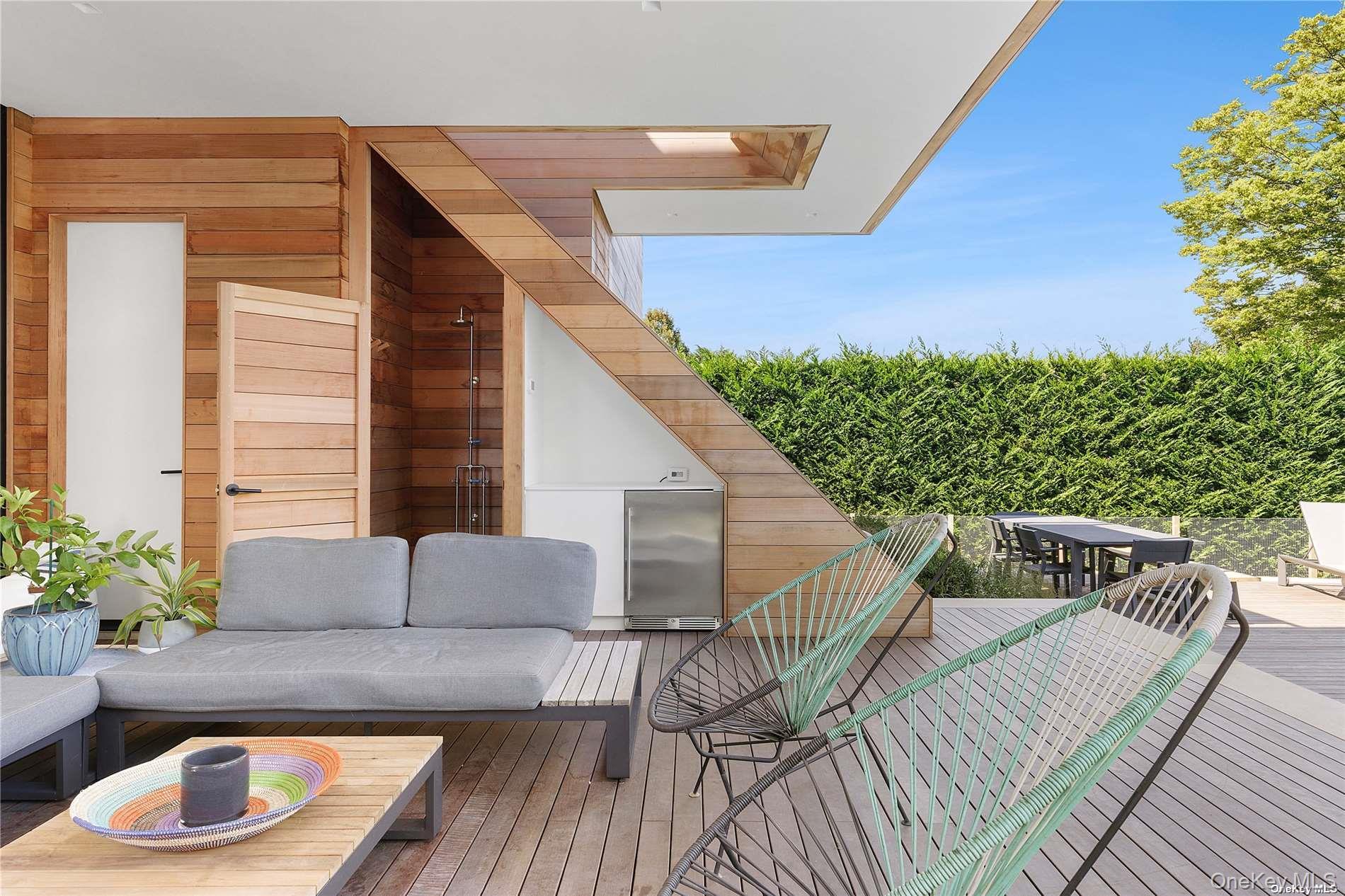 42 Library Avenue, Westhampton Beach, NY 11978