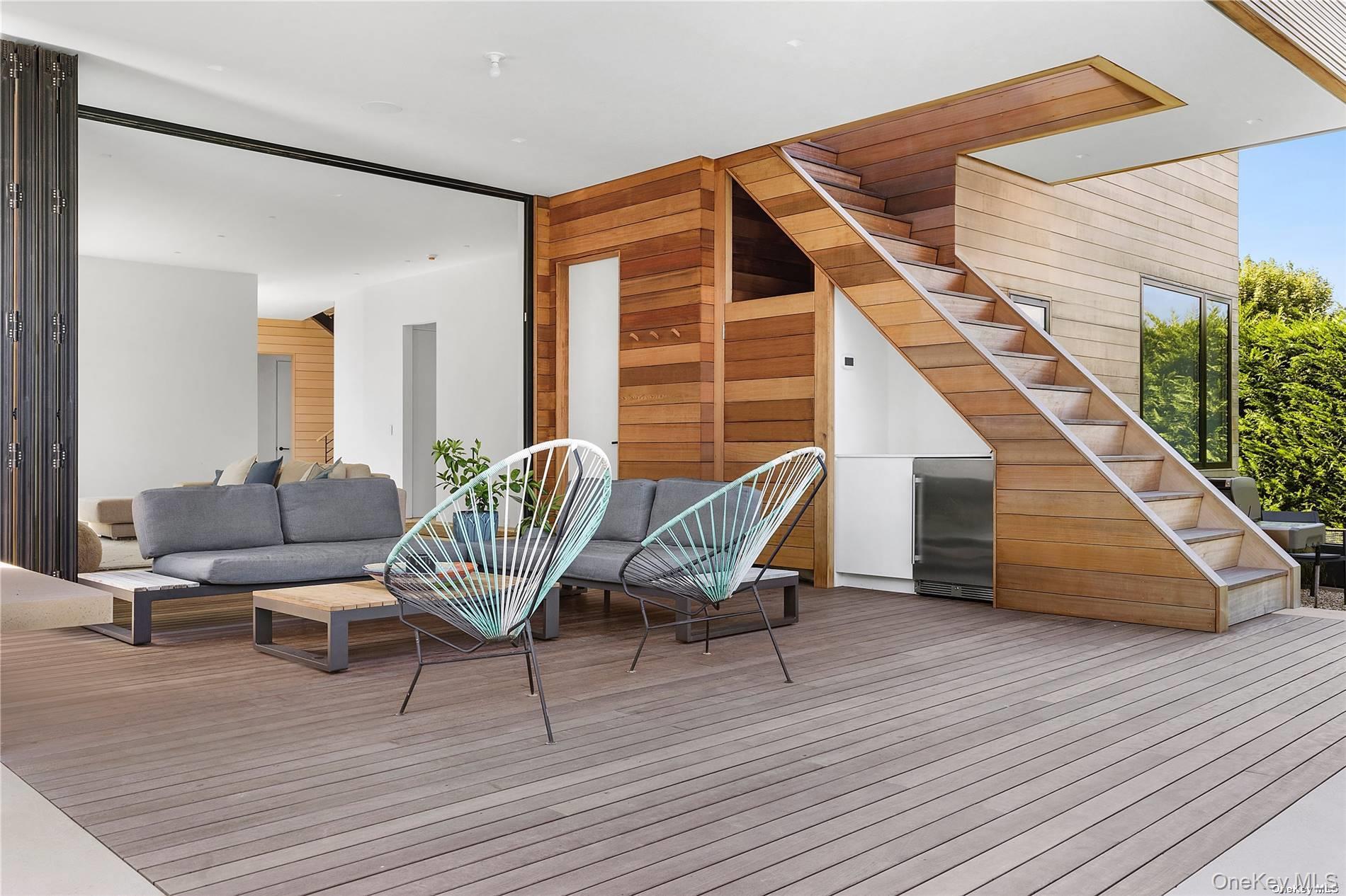 42 Library Avenue, Westhampton Beach, NY 11978