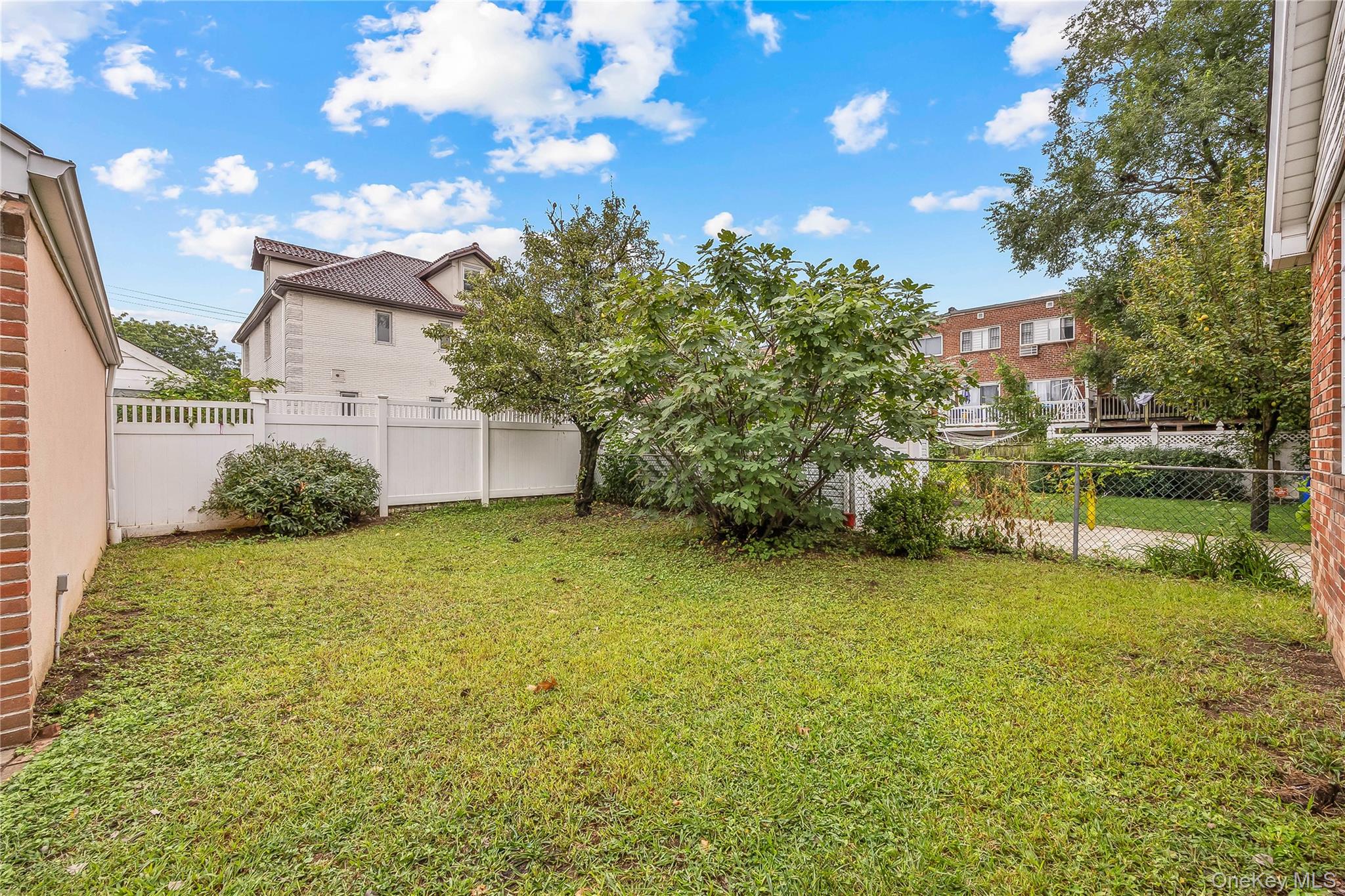 8343 261st Street, Floral Park, NY 11004