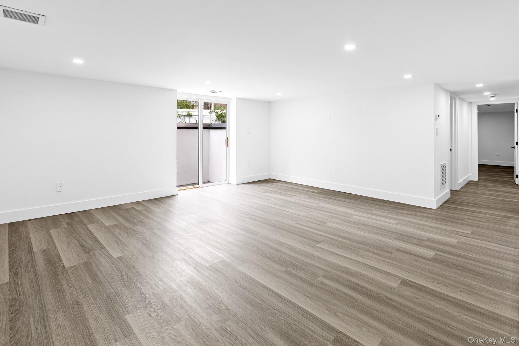 123 Millet Street N, Dix Hills, NY 11746