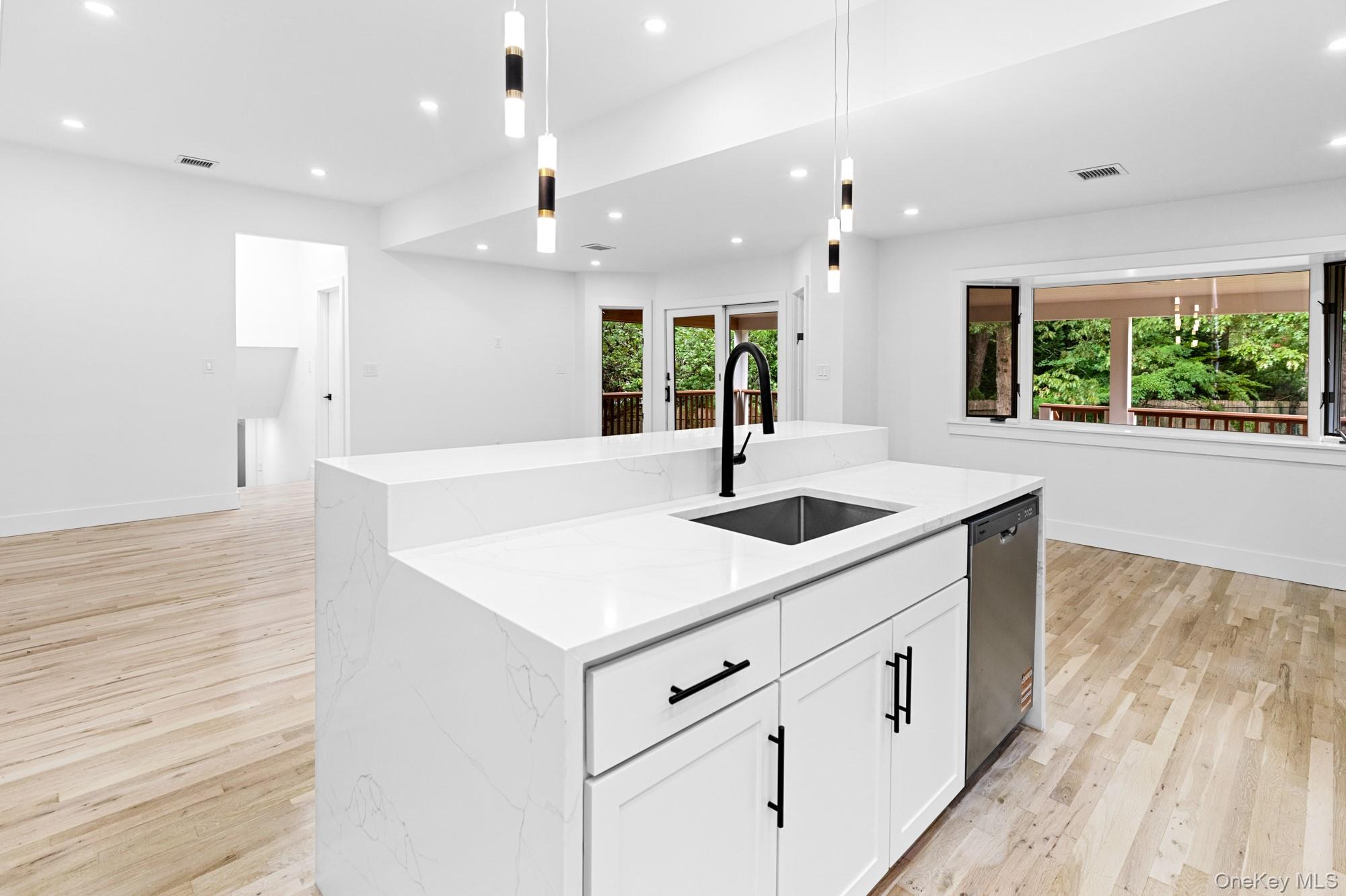 123 Millet Street N, Dix Hills, NY 11746