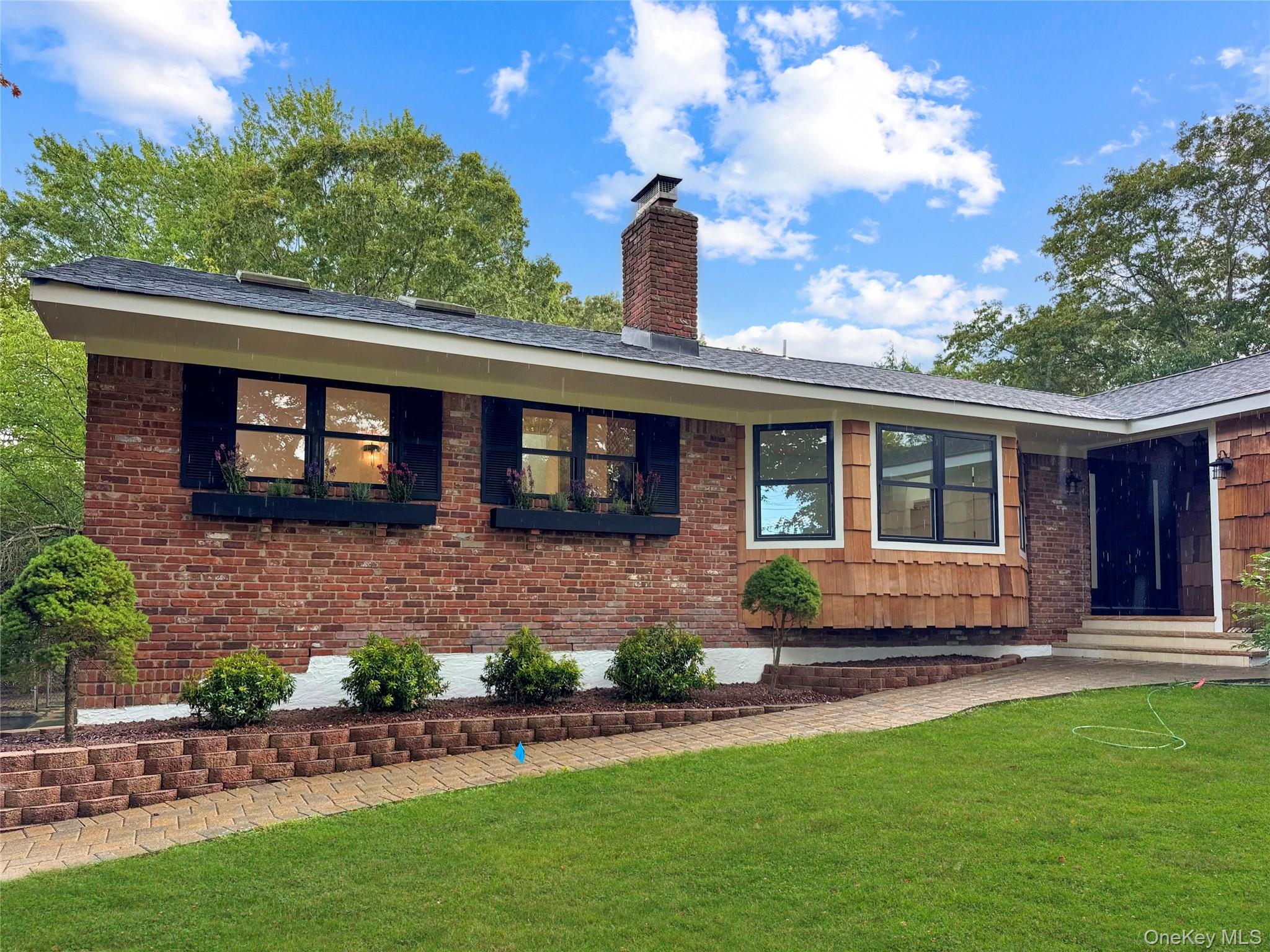 123 Millet Street N, Dix Hills, NY 11746