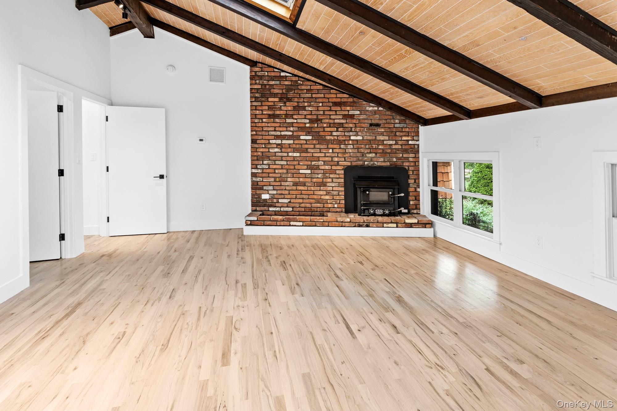 123 Millet Street N, Dix Hills, NY 11746