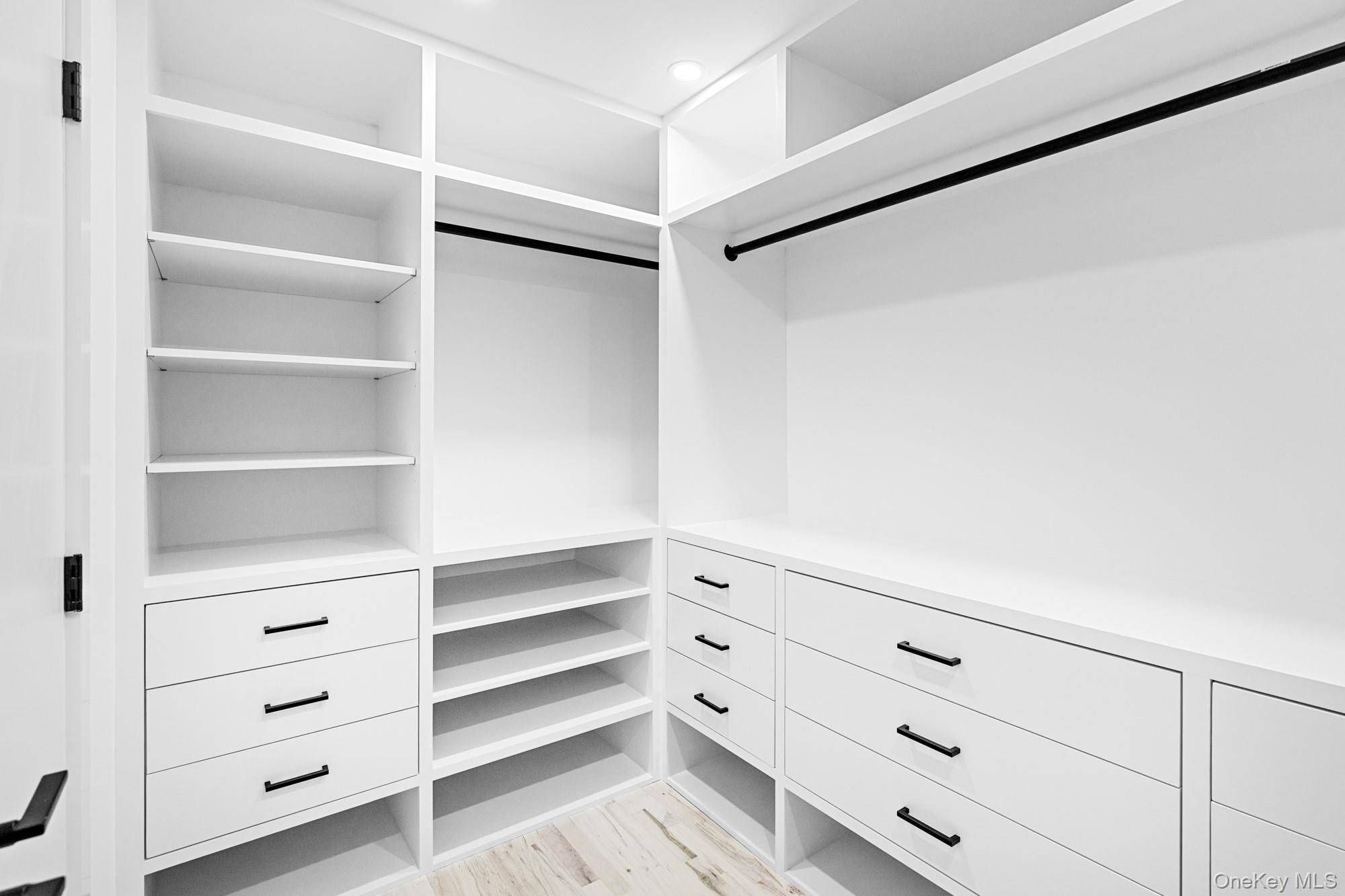 123 Millet Street N, Dix Hills, NY 11746