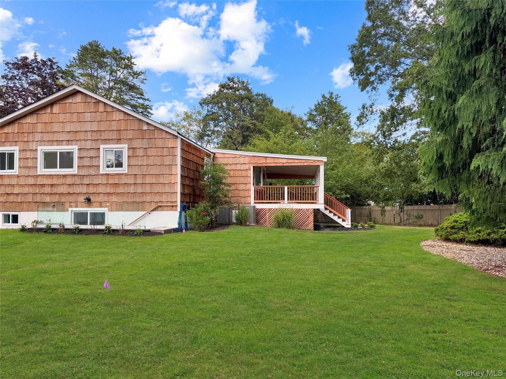 123 Millet Street N, Dix Hills, NY 11746