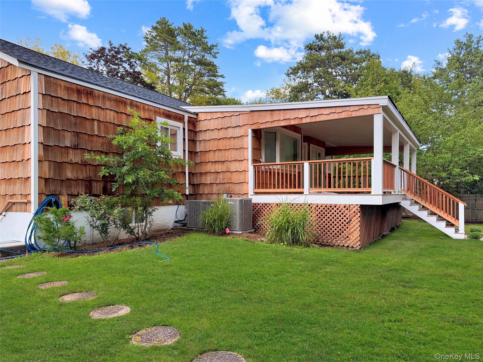 123 Millet Street N, Dix Hills, NY 11746