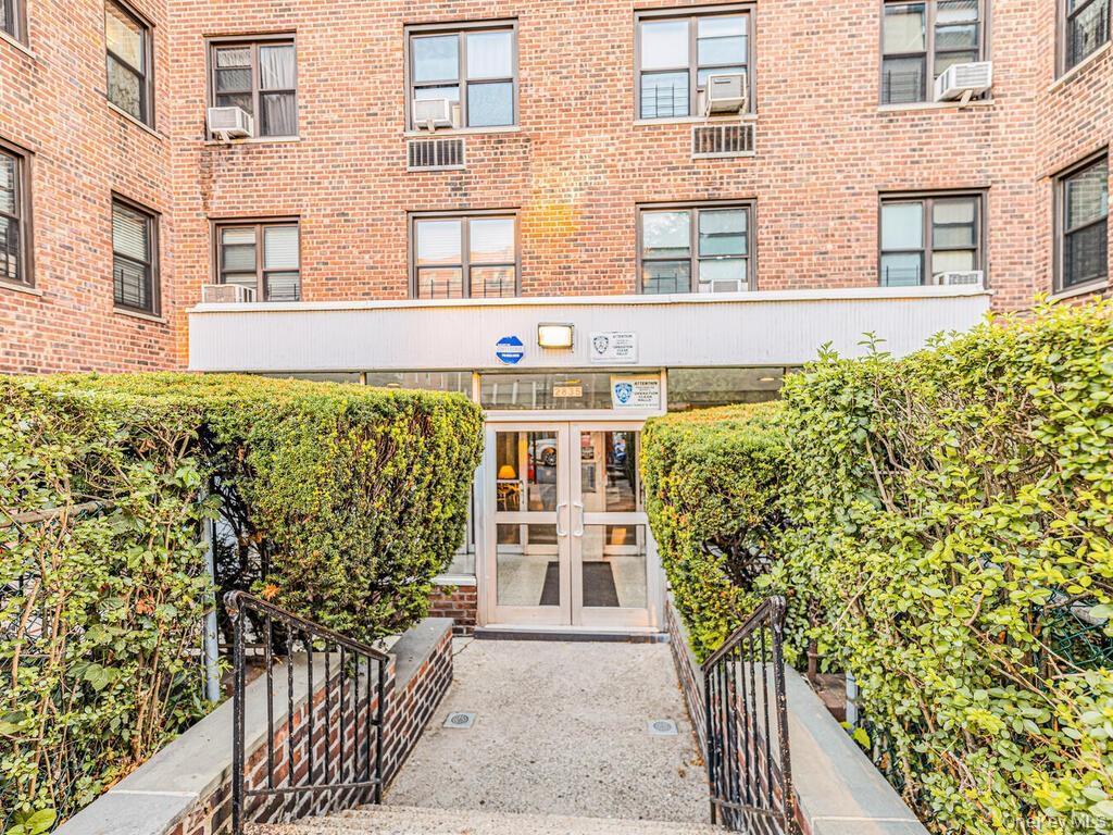2835 Webb Avenue # 2A, Bronx, NY 10468