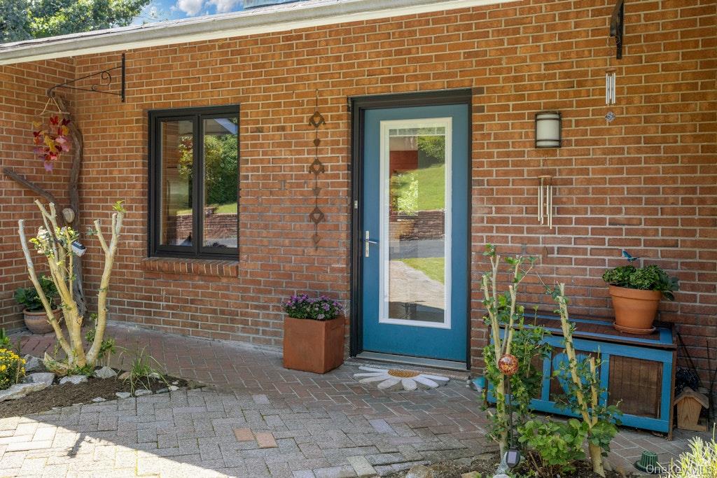 2 Buttermilk Falls, Nyack, NY 10960