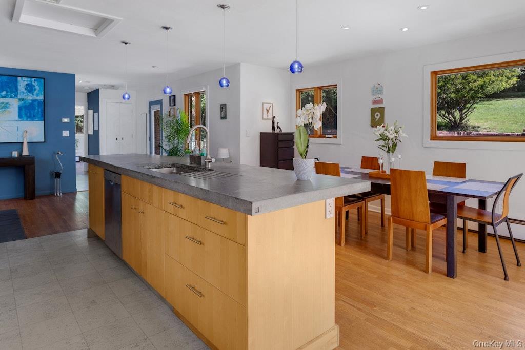 2 Buttermilk Falls, Nyack, NY 10960