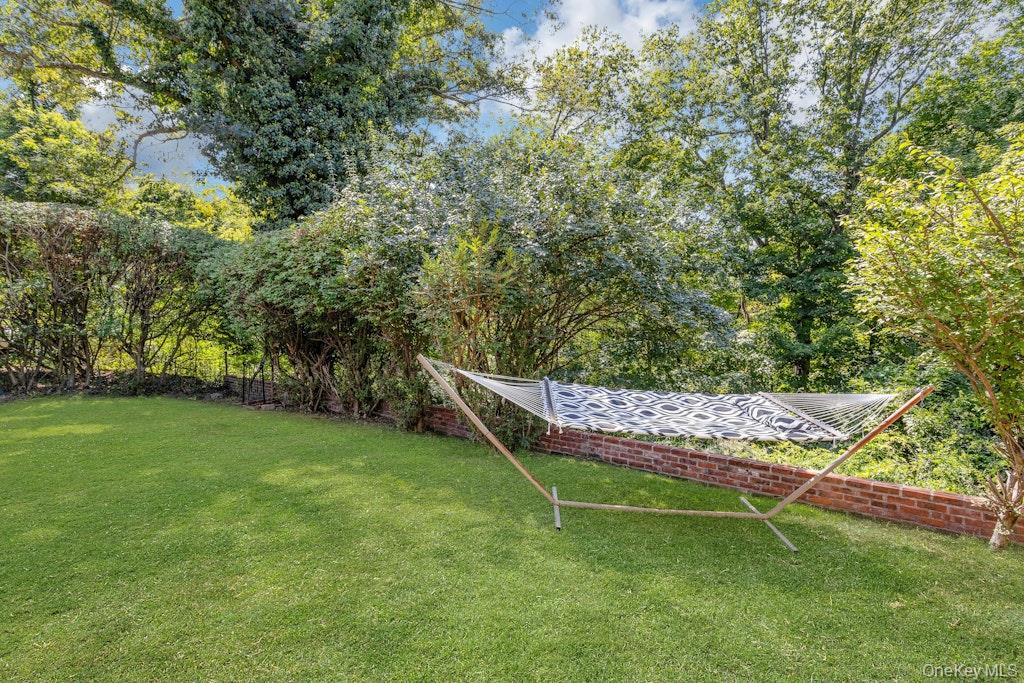 2 Buttermilk Falls, Nyack, NY 10960