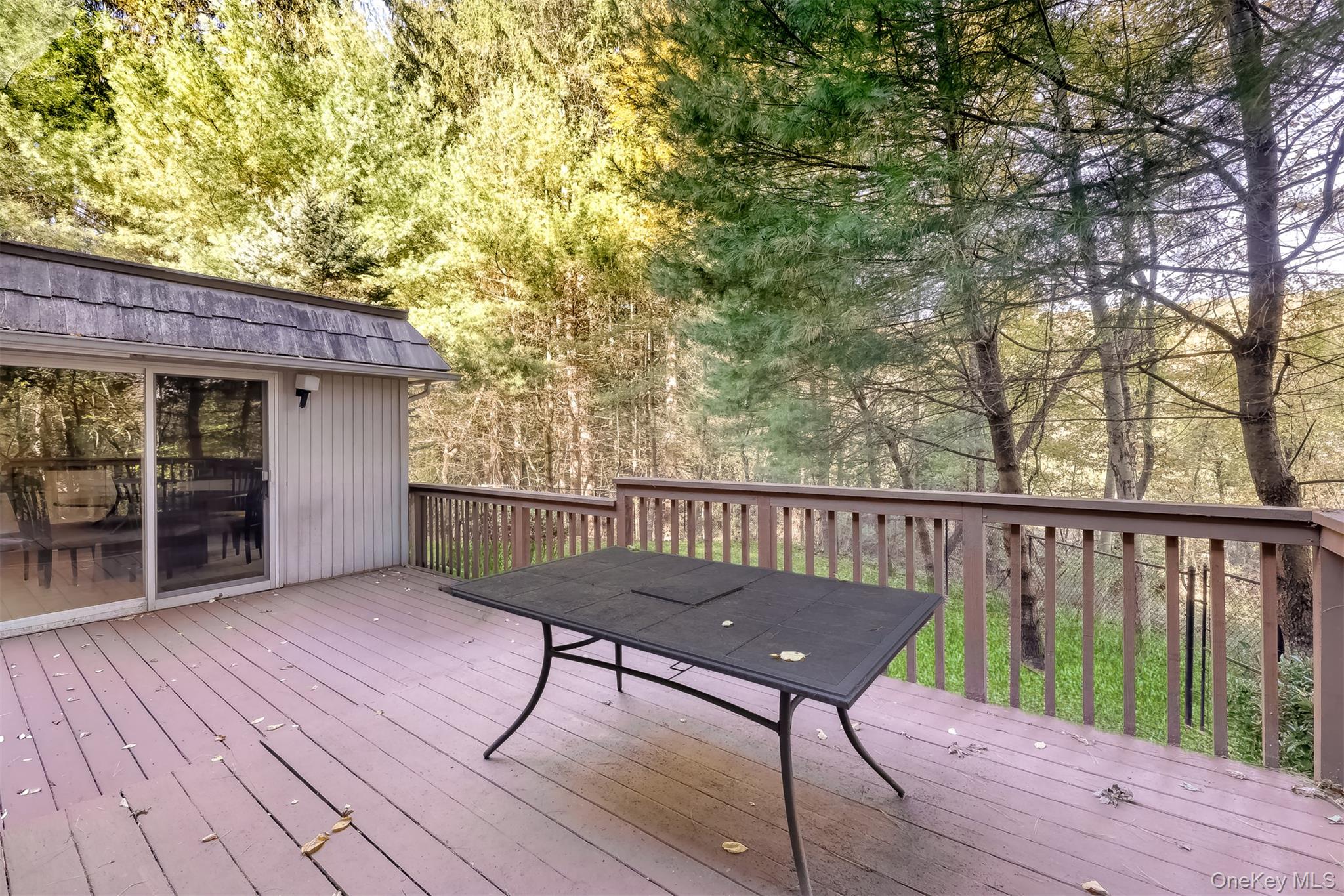 8 Kings Gate Road, Suffern, NY 10901