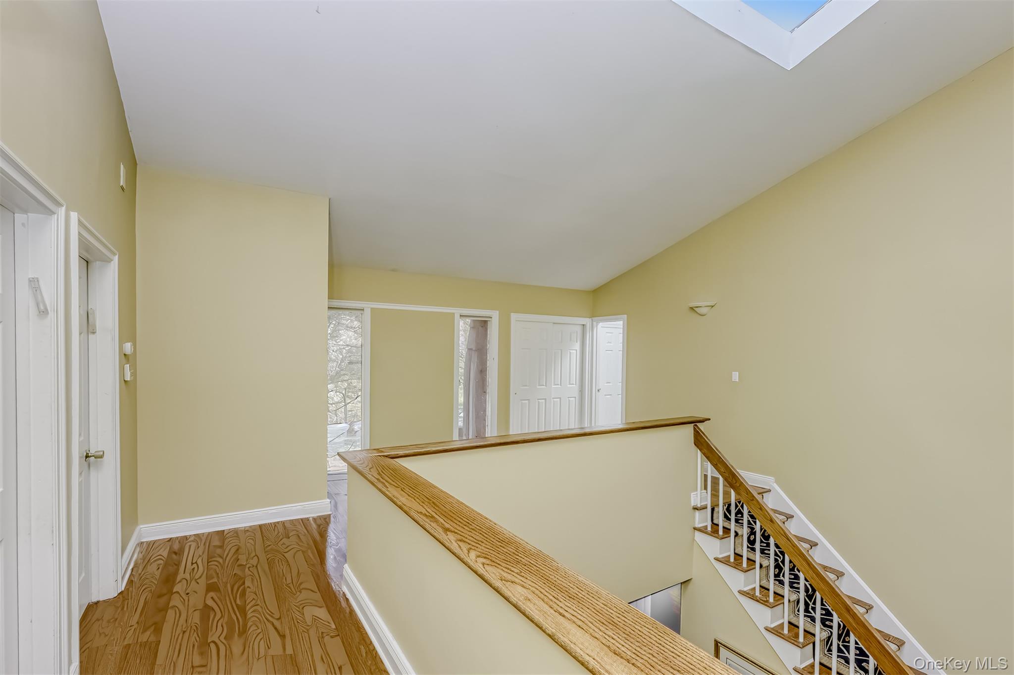 8 Kings Gate Road, Suffern, NY 10901