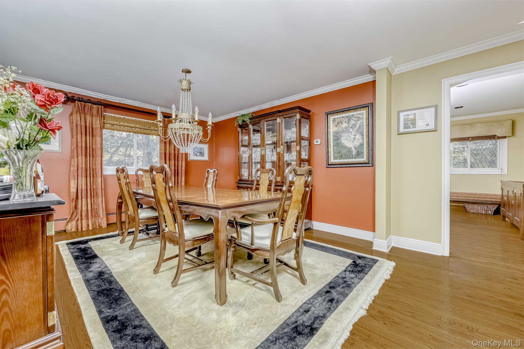 8 Kings Gate Road, Suffern, NY 10901