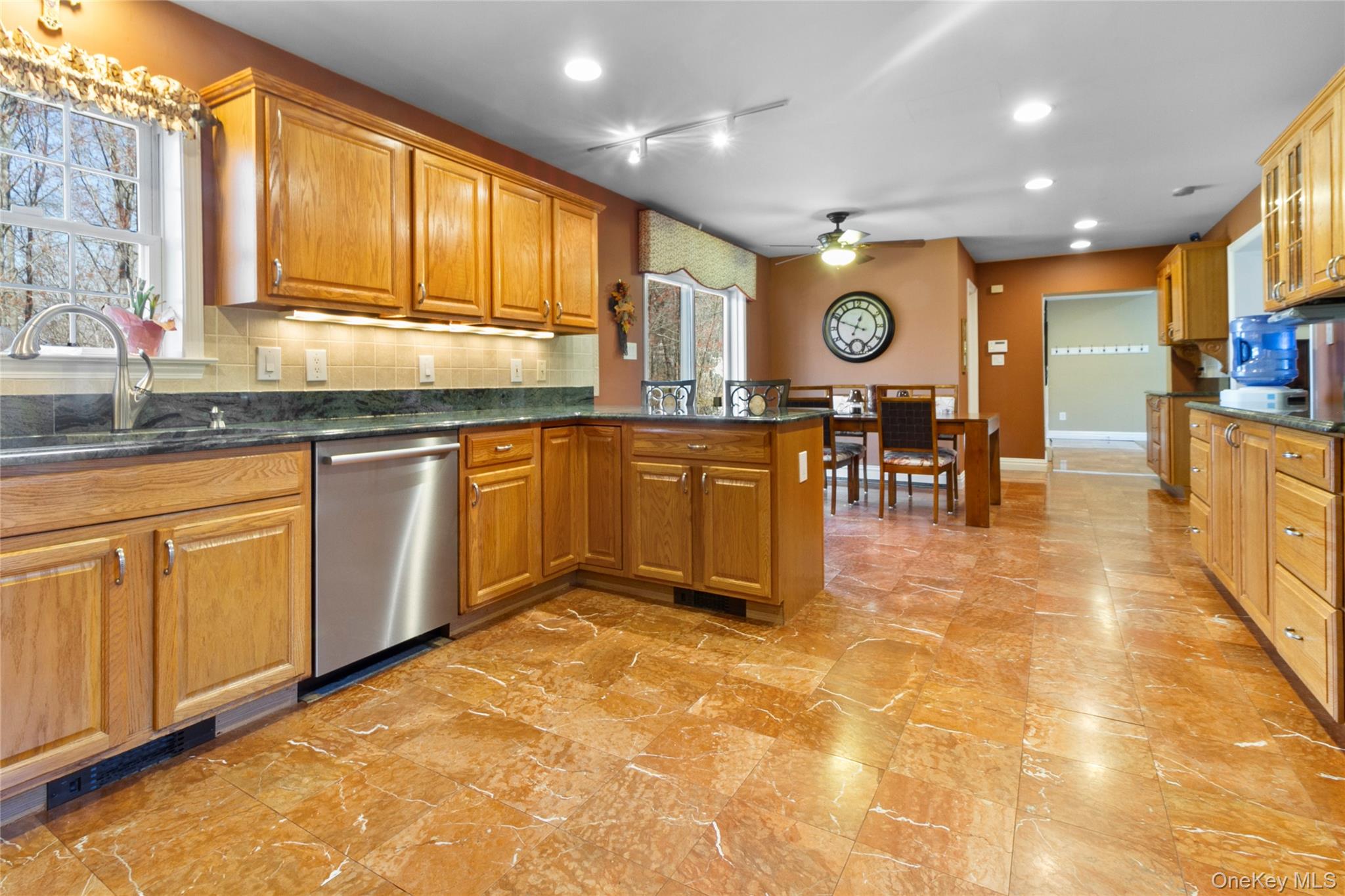 31 Farm Lake Court, Carmel, NY 10512