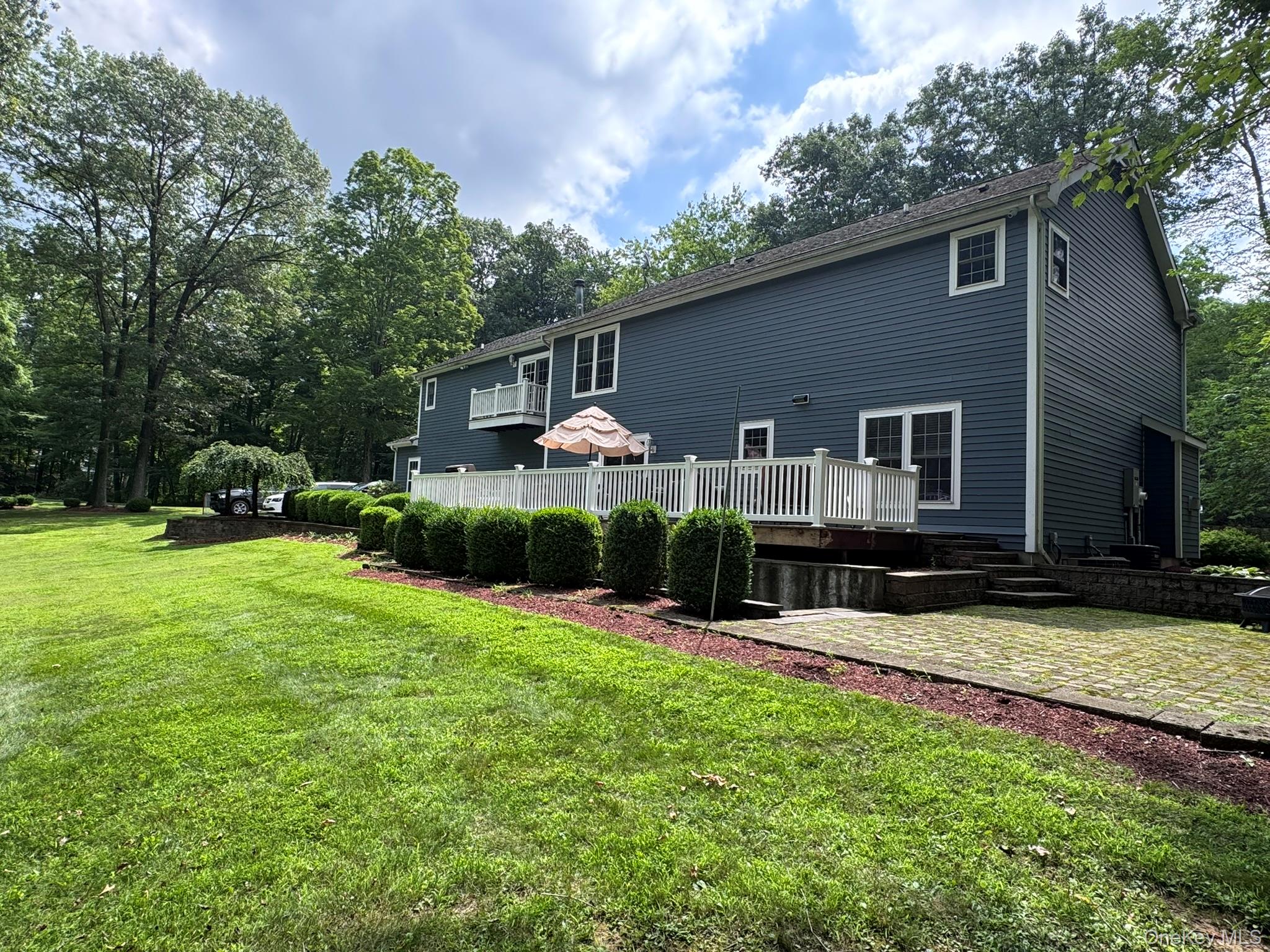 31 Farm Lake Court, Carmel, NY 10512