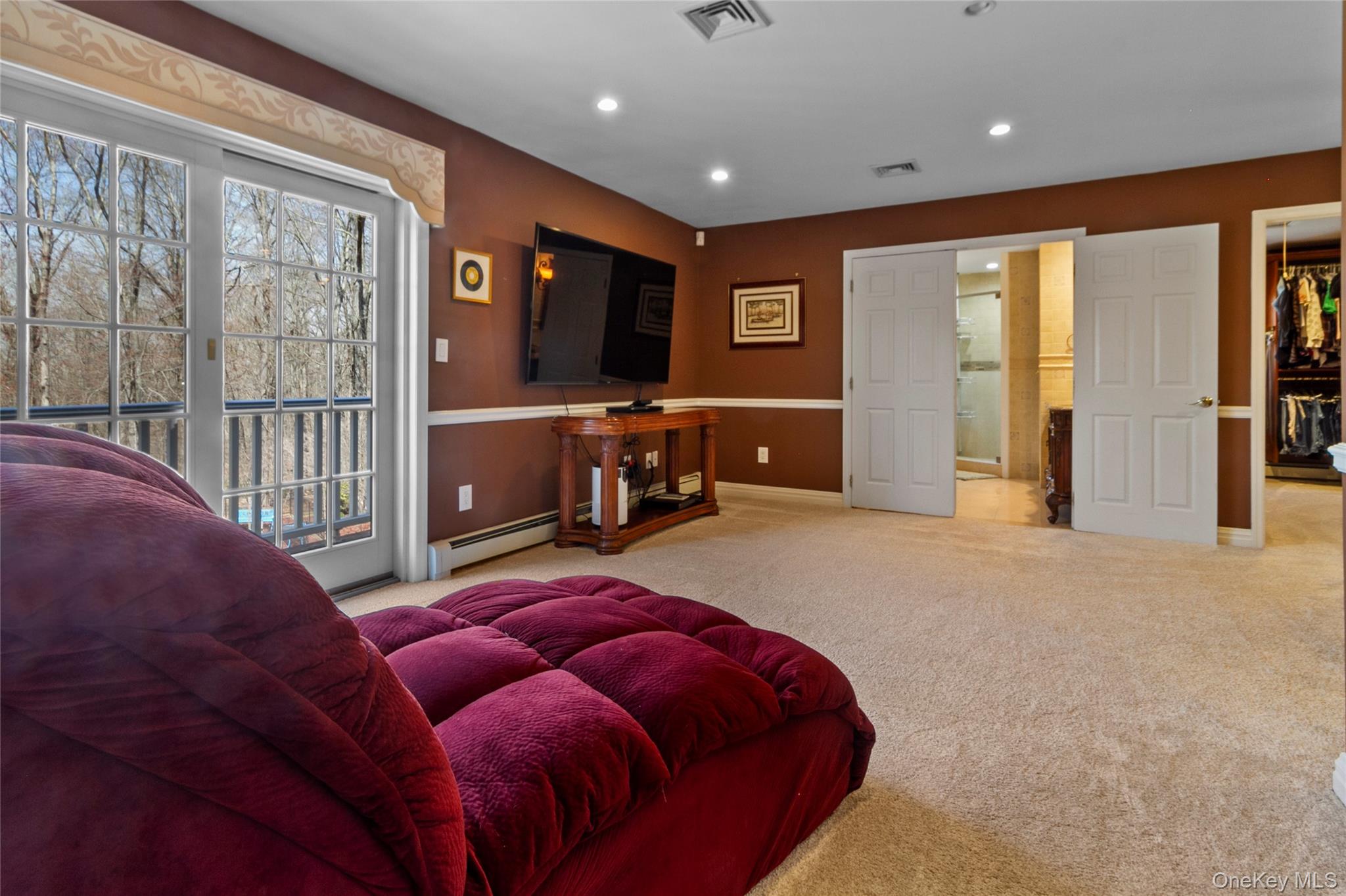 31 Farm Lake Court, Carmel, NY 10512