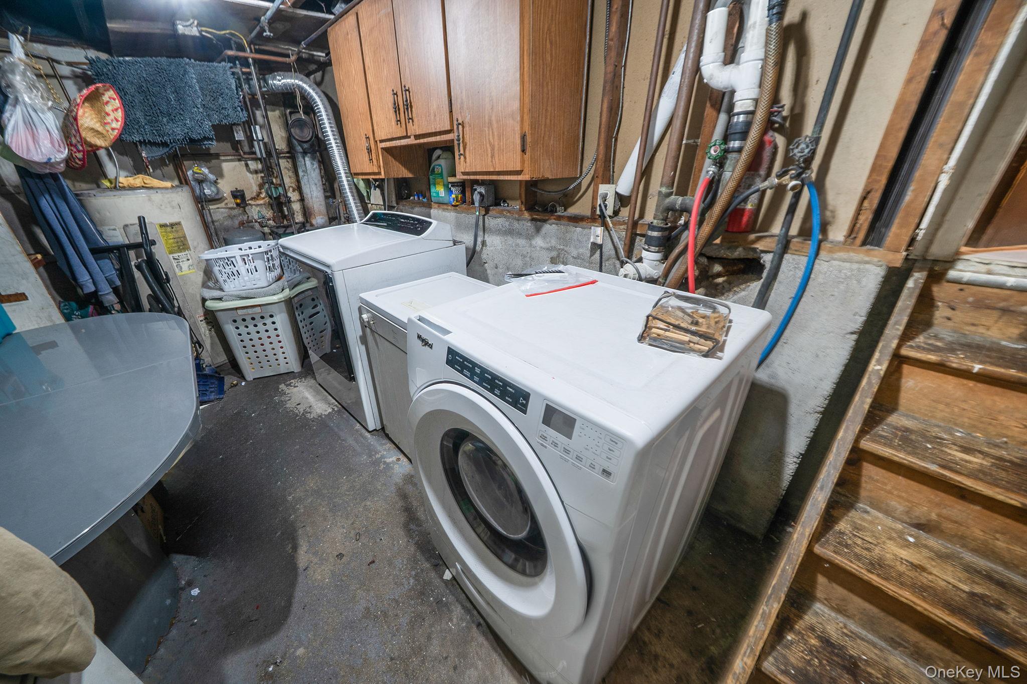 23 Caroline Court, North Babylon, NY 11703