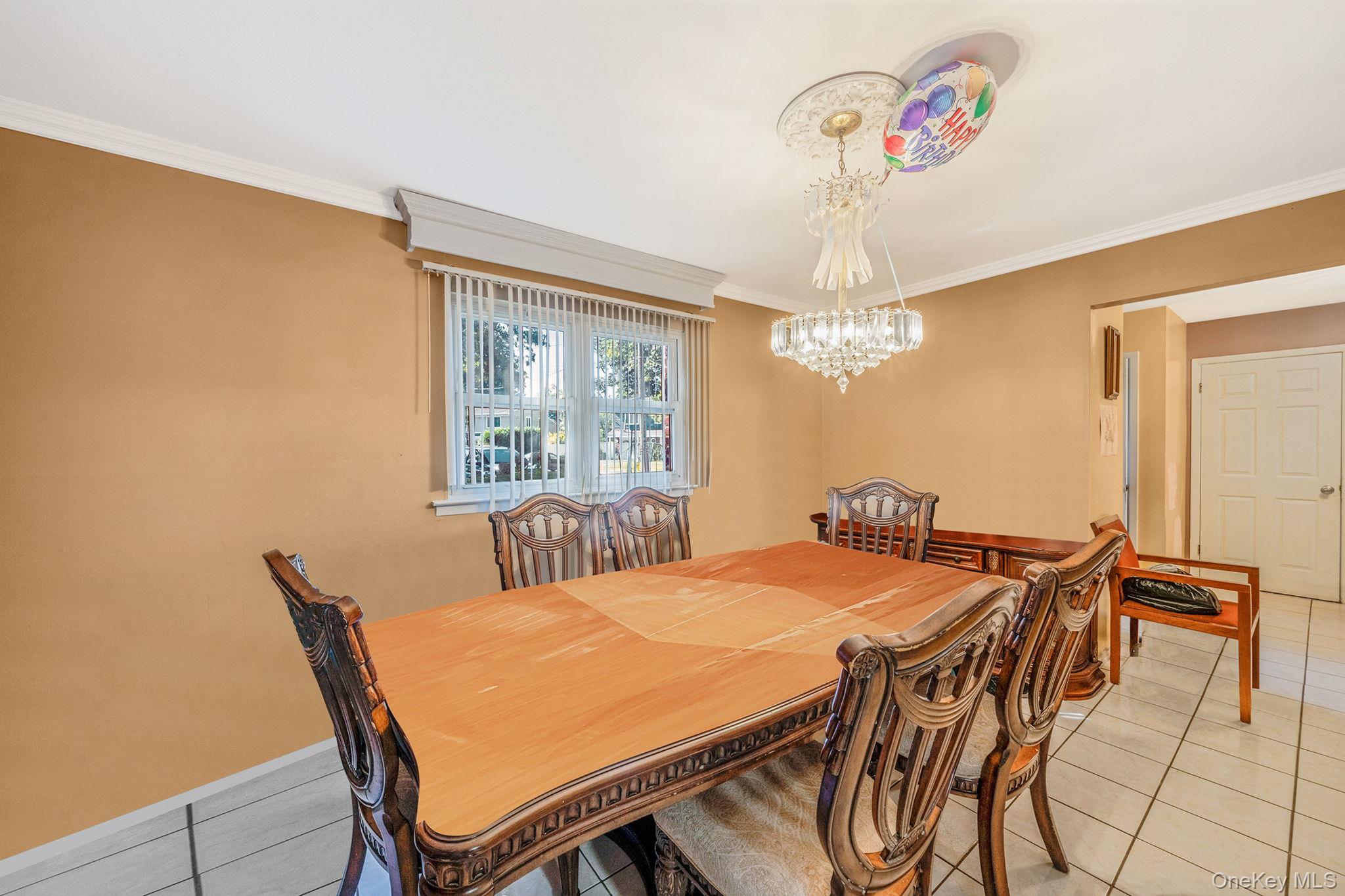 23 Caroline Court, North Babylon, NY 11703