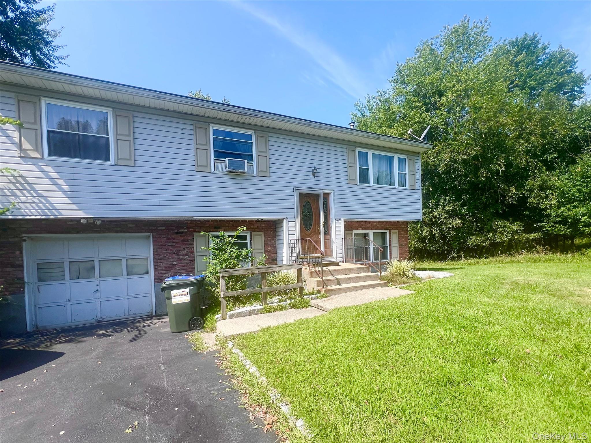 41 Decker Drive, Blooming Grove, NY 10992