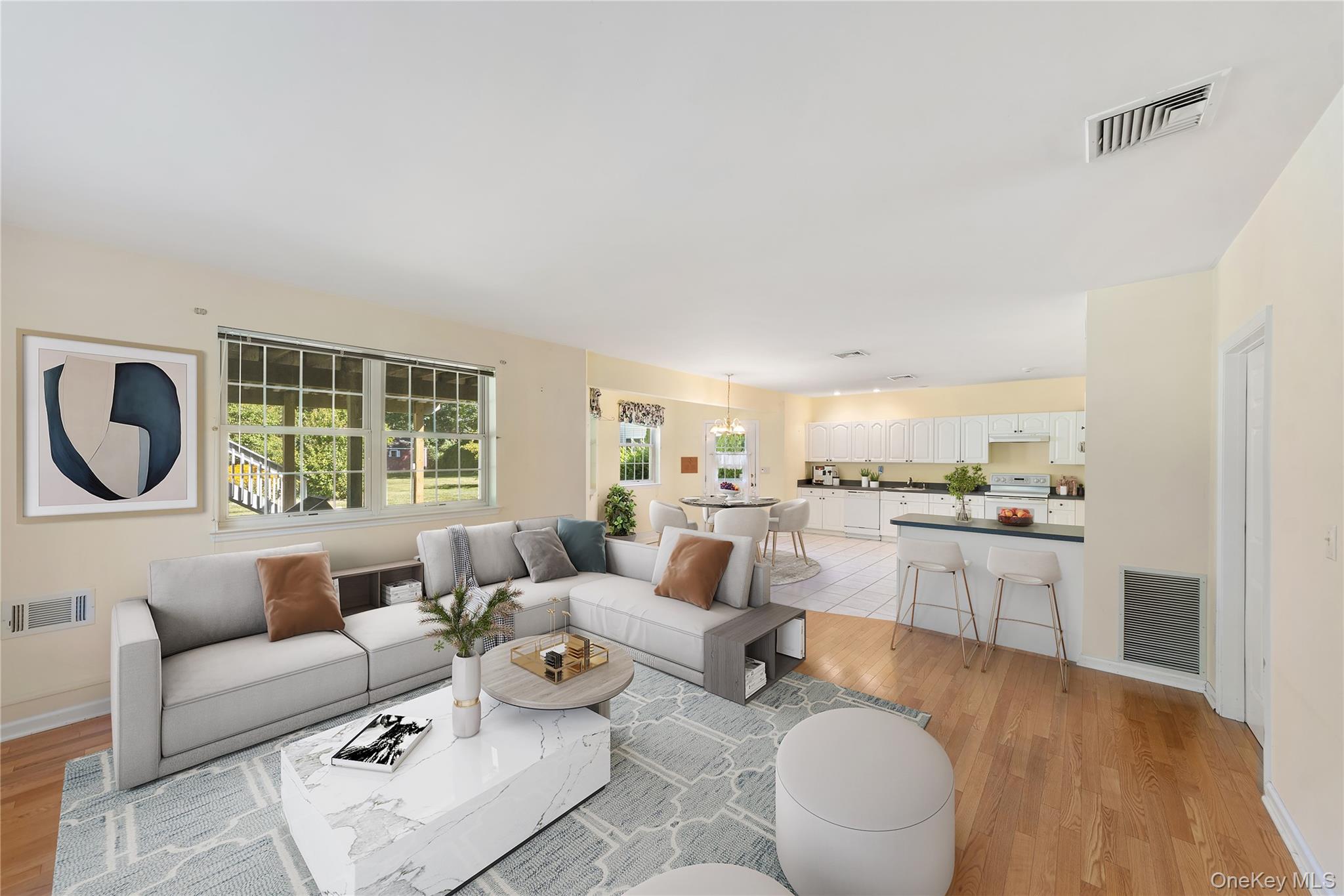 70 Oak Pond Lane, Mahopac, NY 10541