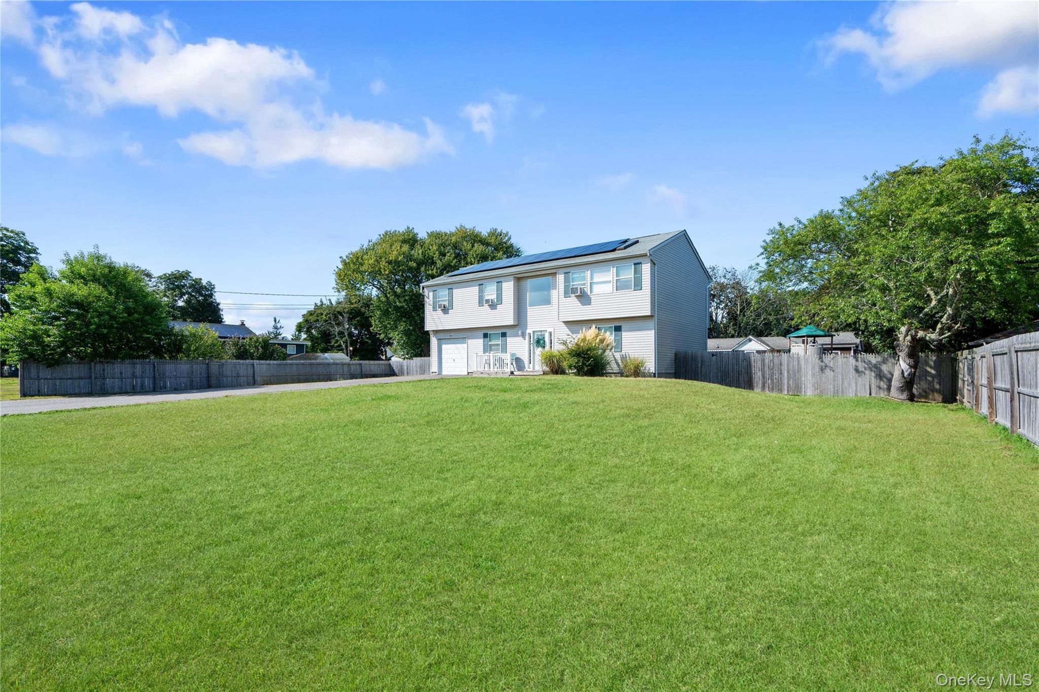 29 Seymour Drive, Shirley, NY 11967