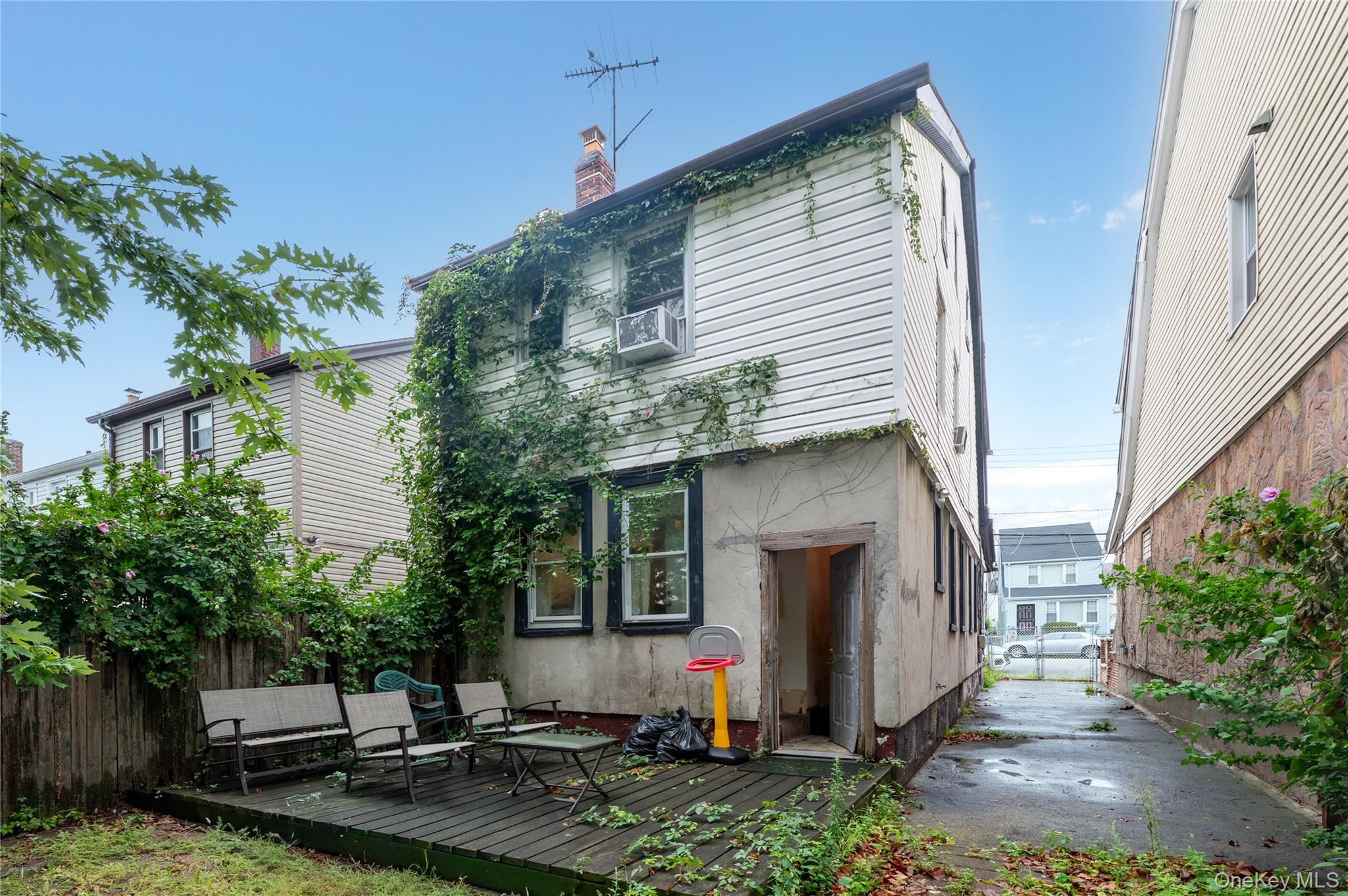 16731 109th Avenue, Jamaica, NY 11433