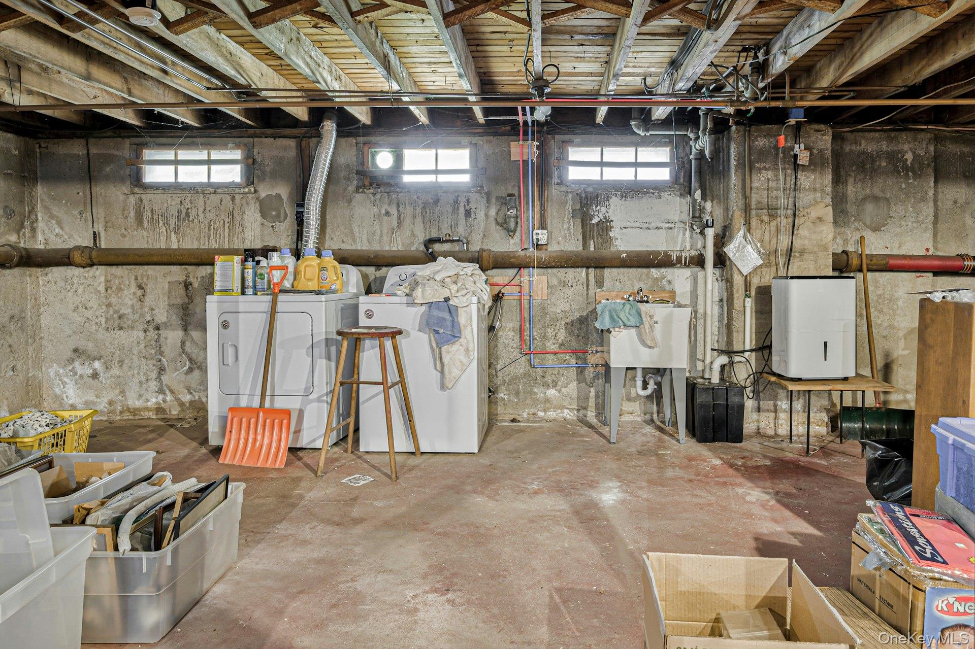 61 Birch Lane, Massapequa Park, NY 11762