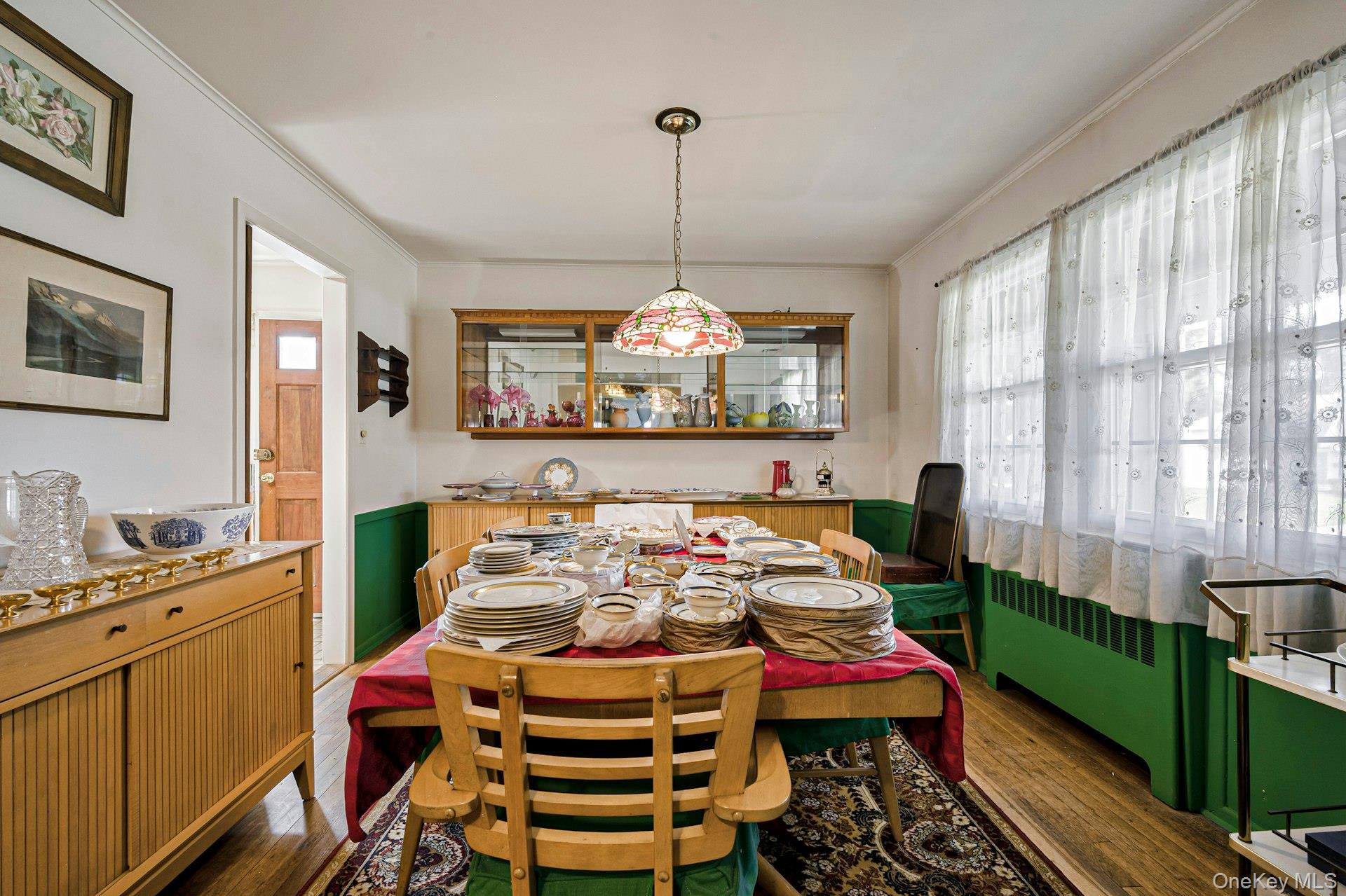 61 Birch Lane, Massapequa Park, NY 11762