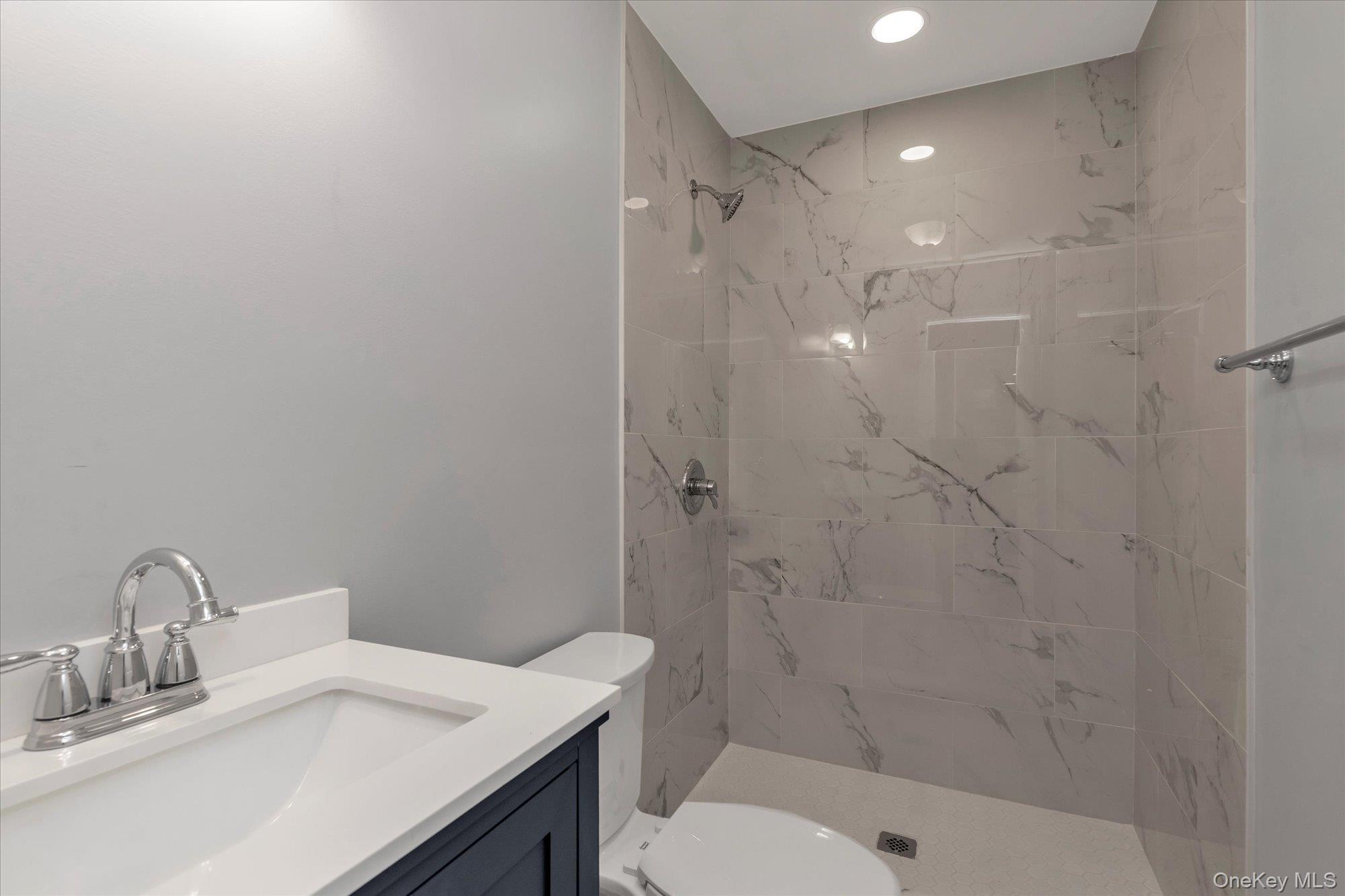 12 Wren Court, Northport, NY 11768