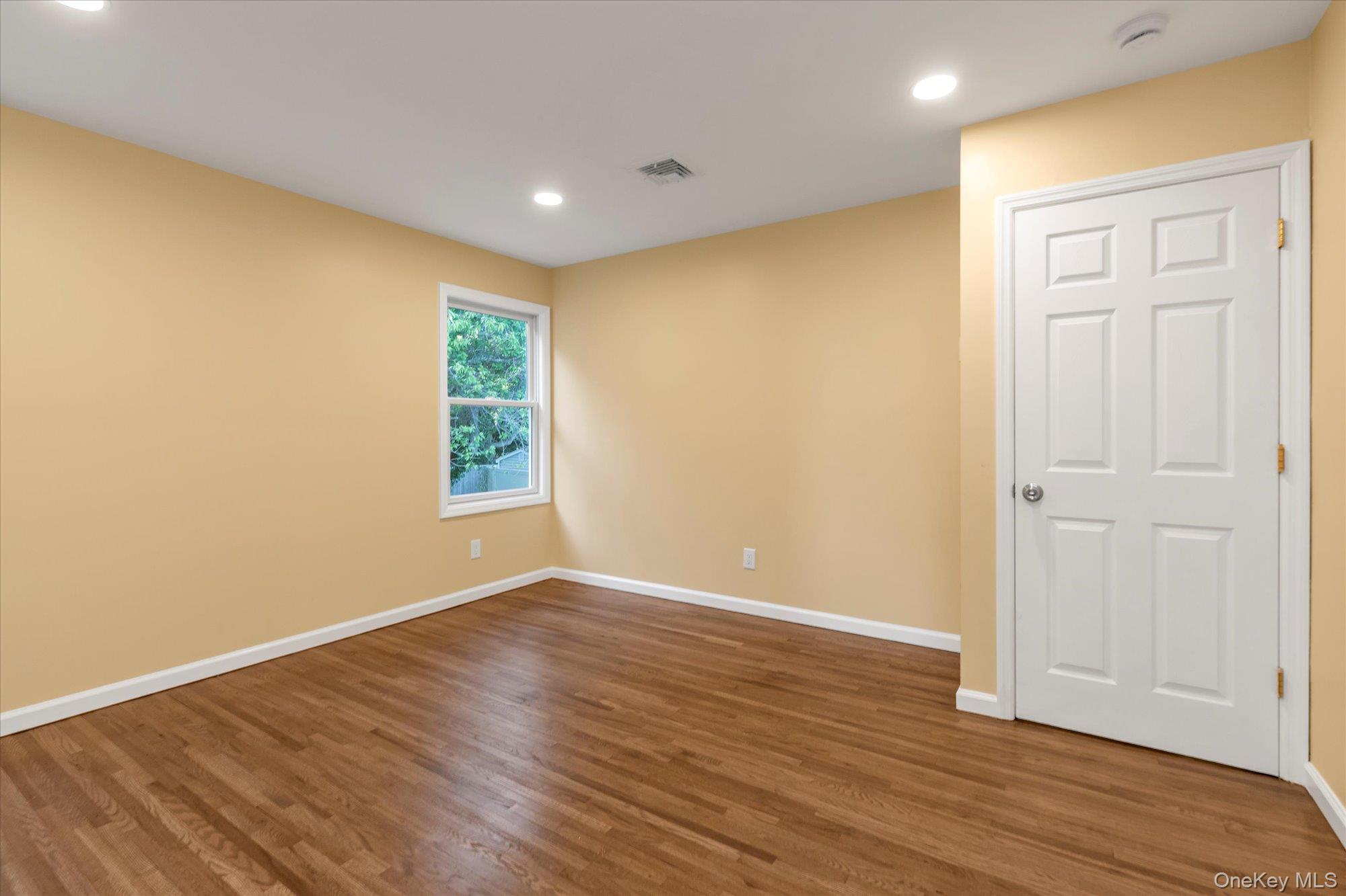 12 Wren Court, Northport, NY 11768