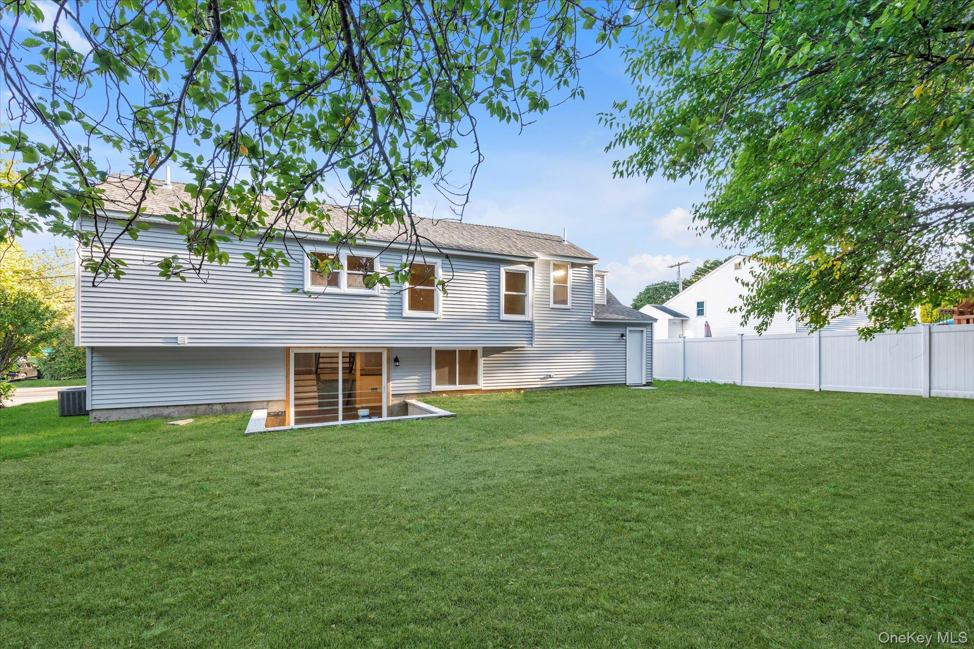 12 Wren Court, Northport, NY 11768