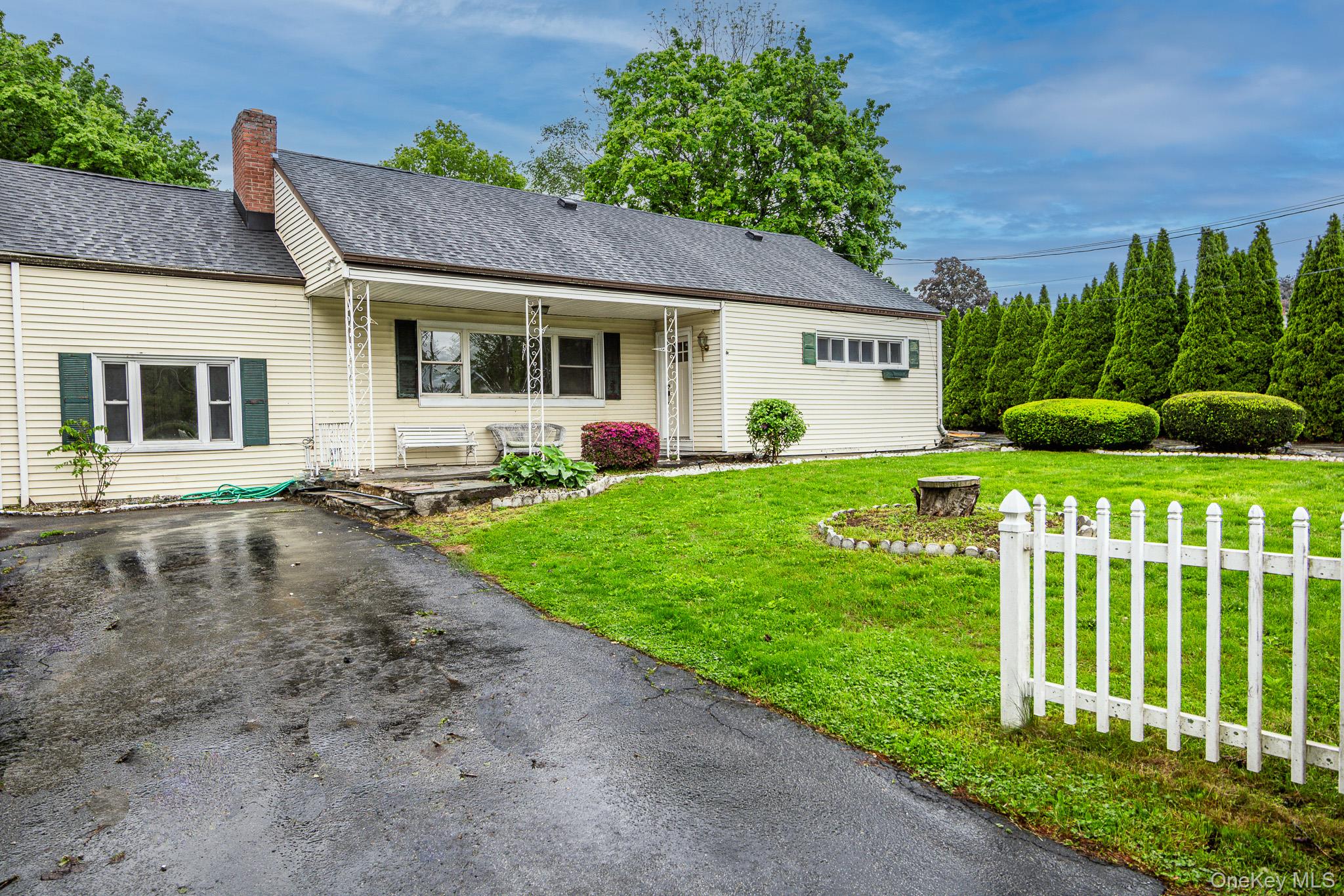 11 Queen Street, New Windsor, NY 12553