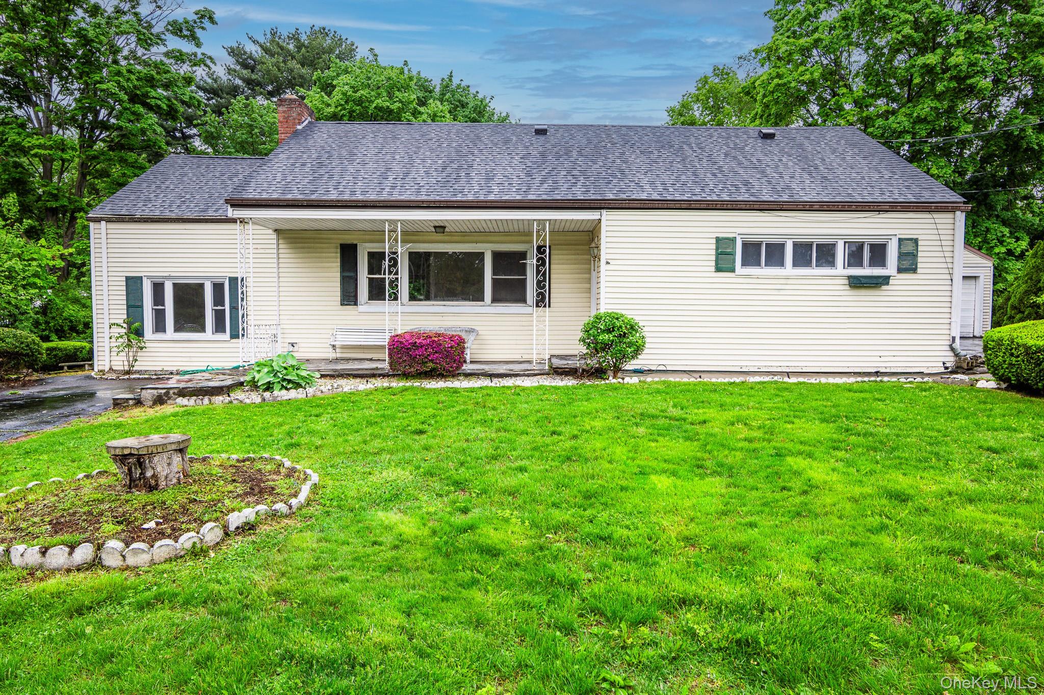 11 Queen Street, New Windsor, NY 12553