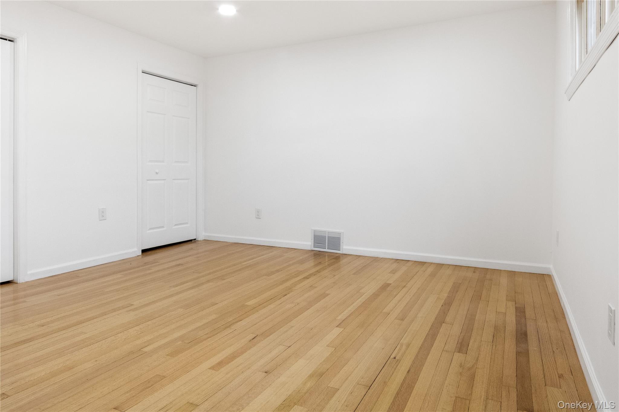 11 Queen Street, New Windsor, NY 12553