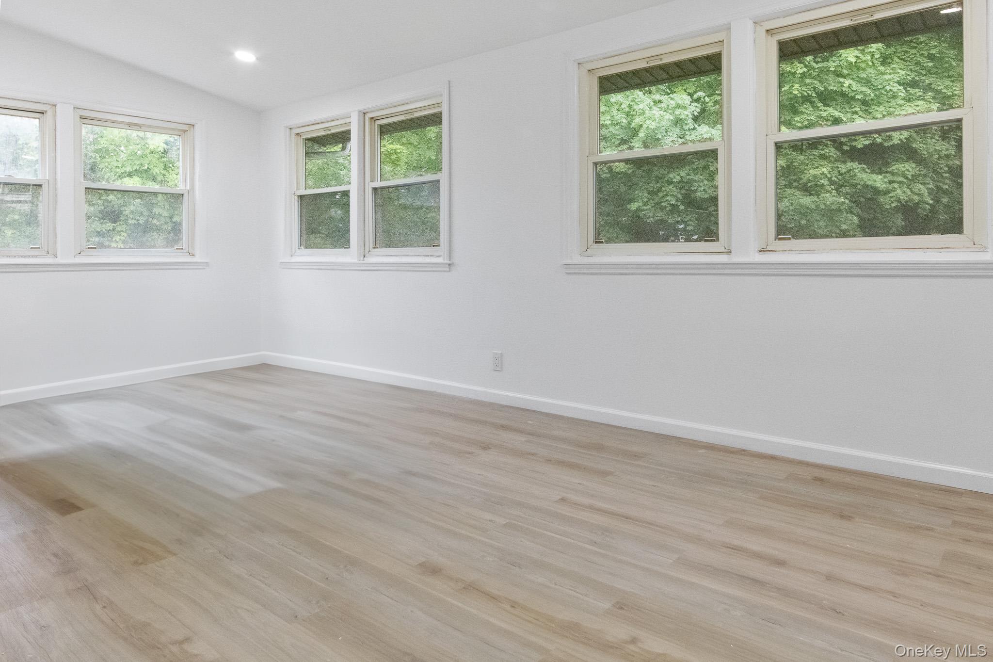 11 Queen Street, New Windsor, NY 12553