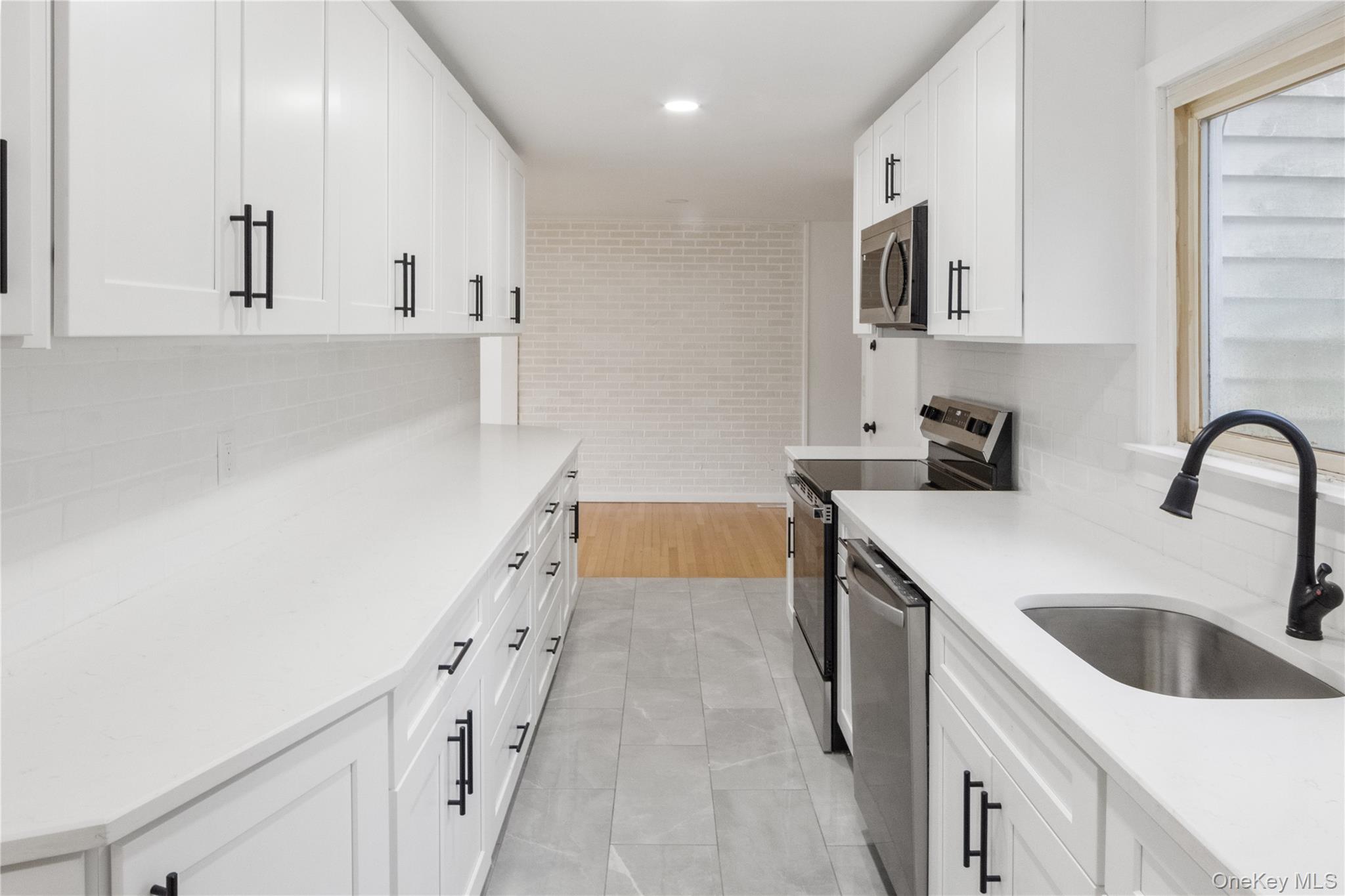 11 Queen Street, New Windsor, NY 12553