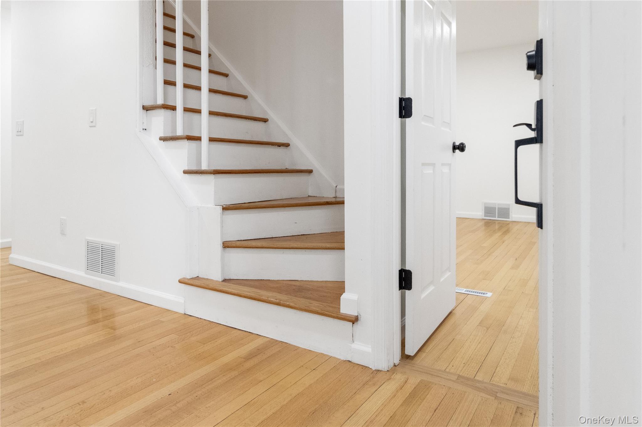 11 Queen Street, New Windsor, NY 12553