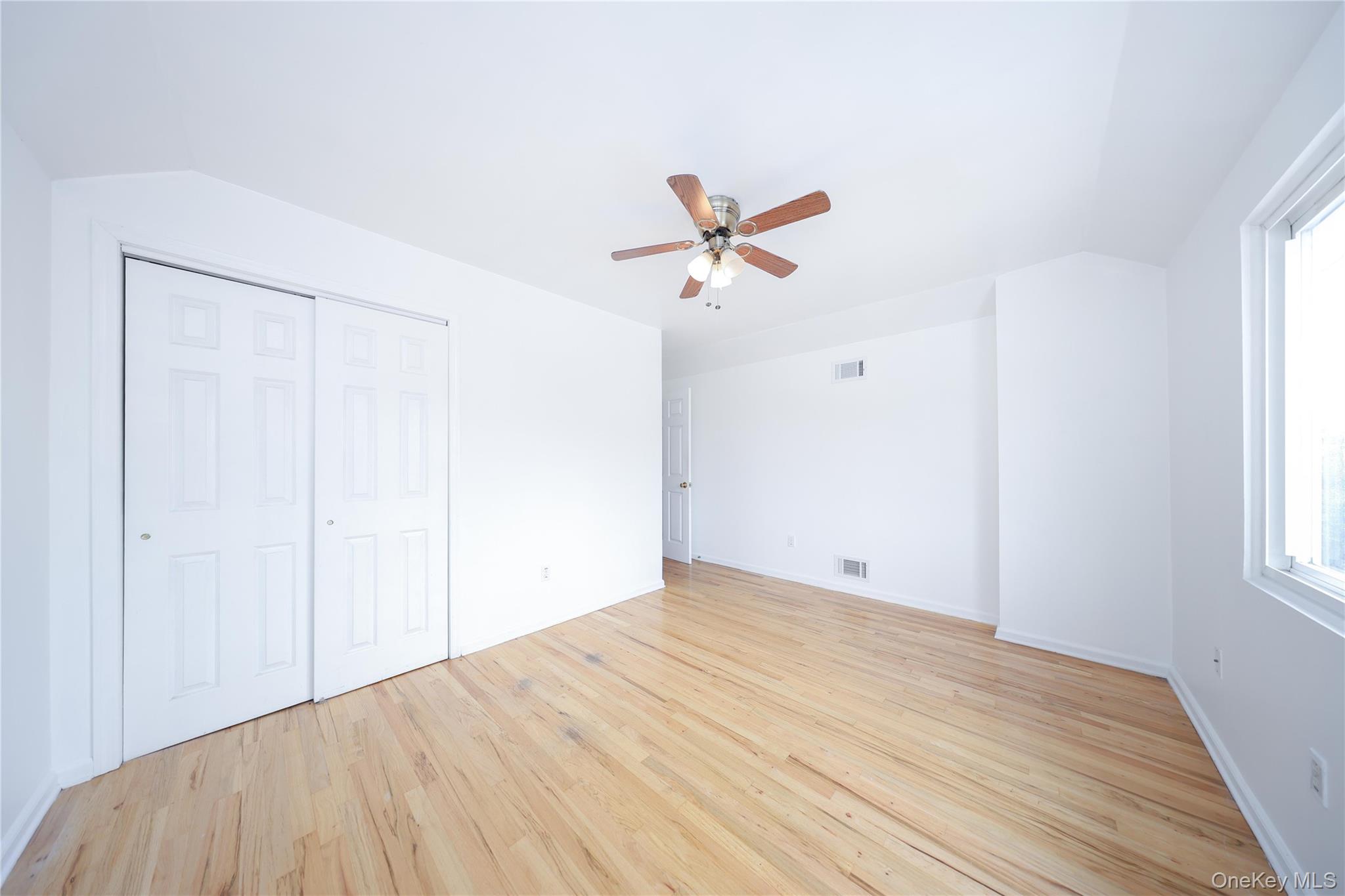 139 KISWICK Street, Staten Island, NY 10306