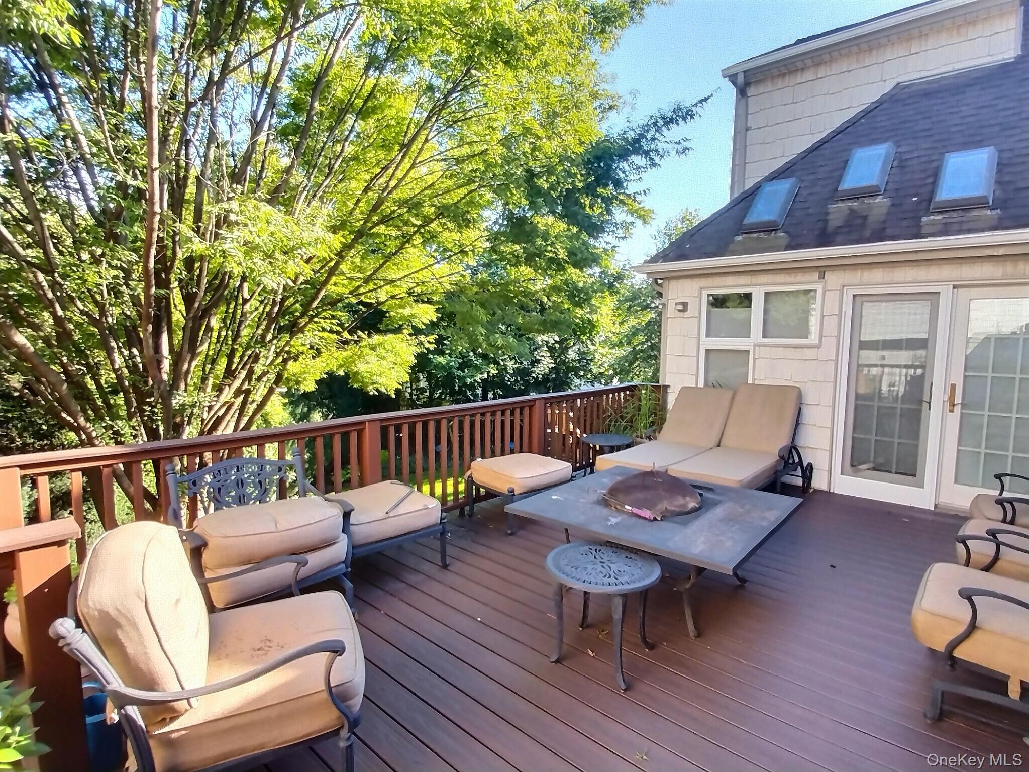 467 Susan Court, West Hempstead, NY 11552