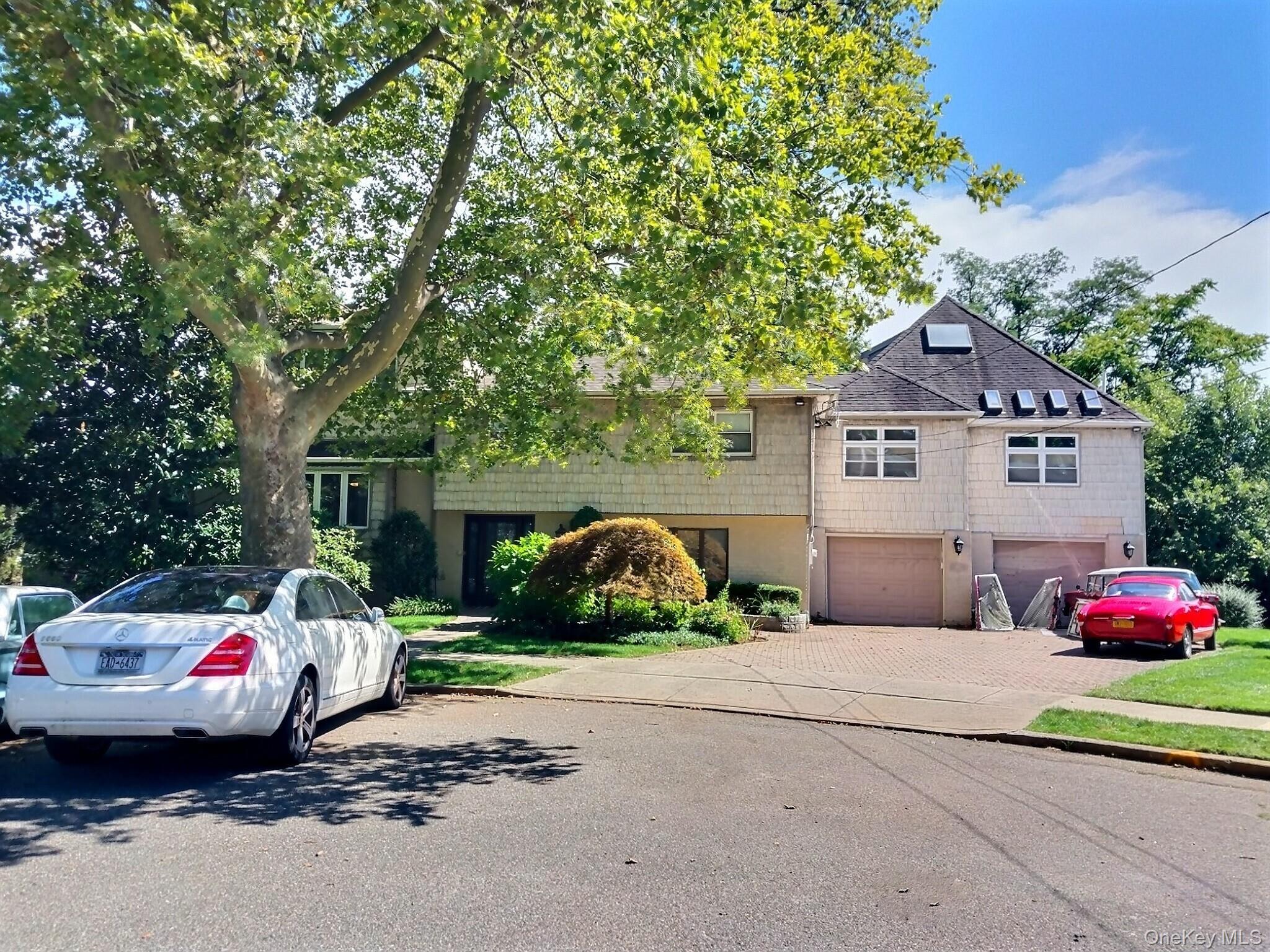 467 Susan Court, West Hempstead, NY 11552