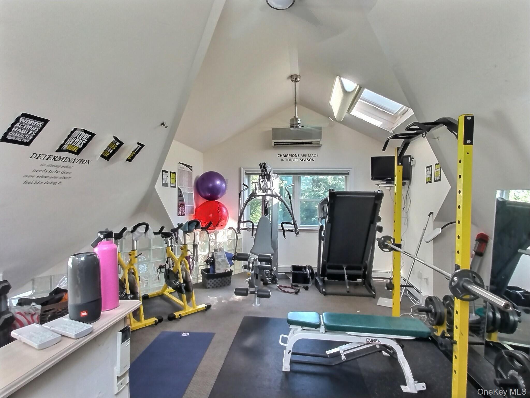 467 Susan Court, West Hempstead, NY 11552